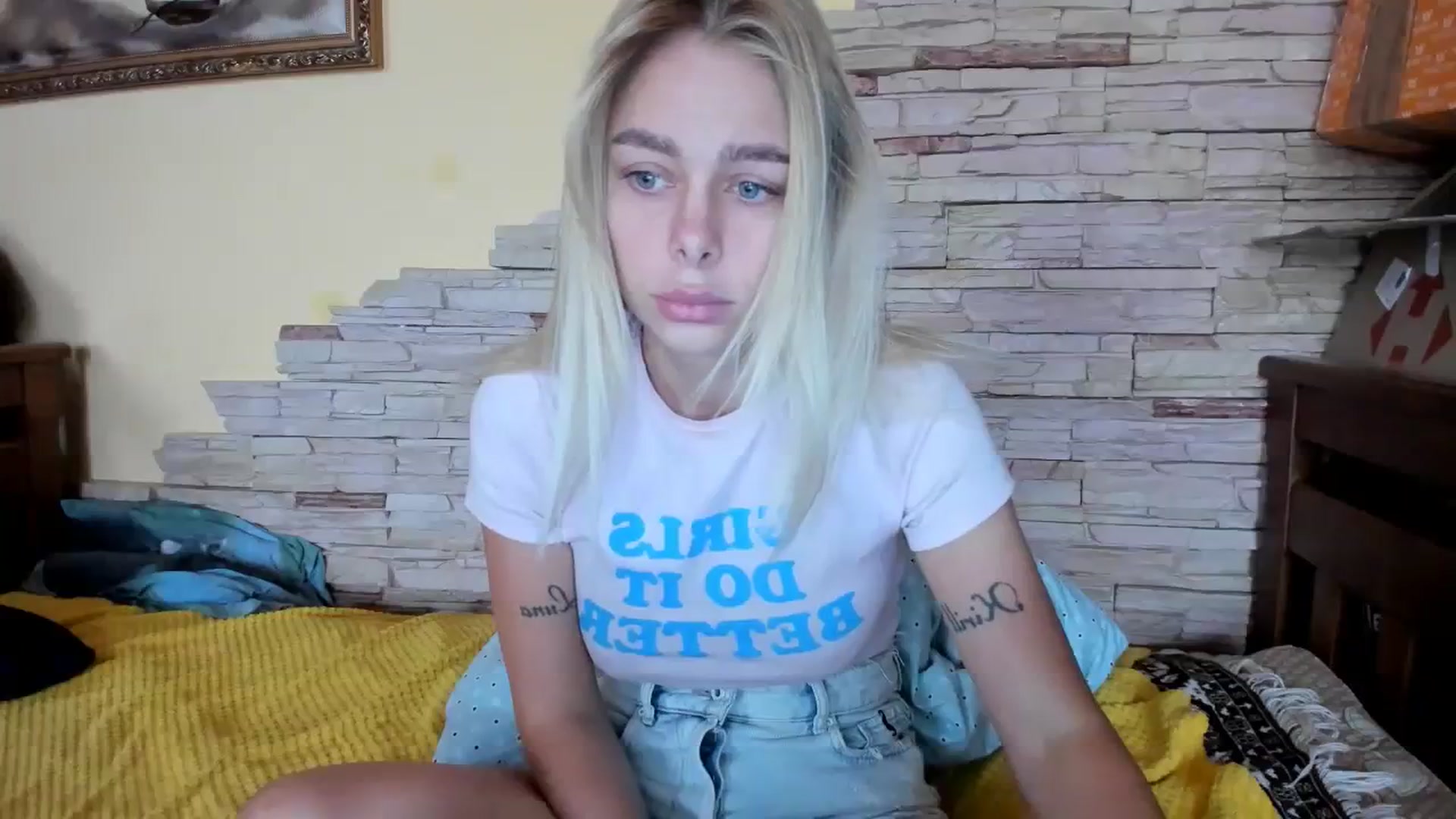 Gallery image thumbnail from YourPupsik's myfreecams stream on, 11/12/2023, 11:29 image 10 of 20