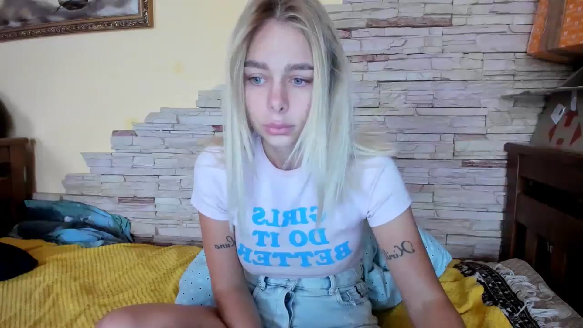 Gallery image thumbnail from YourPupsik's myfreecams stream on, 11/12/2023, 11:29 image 17 of 20