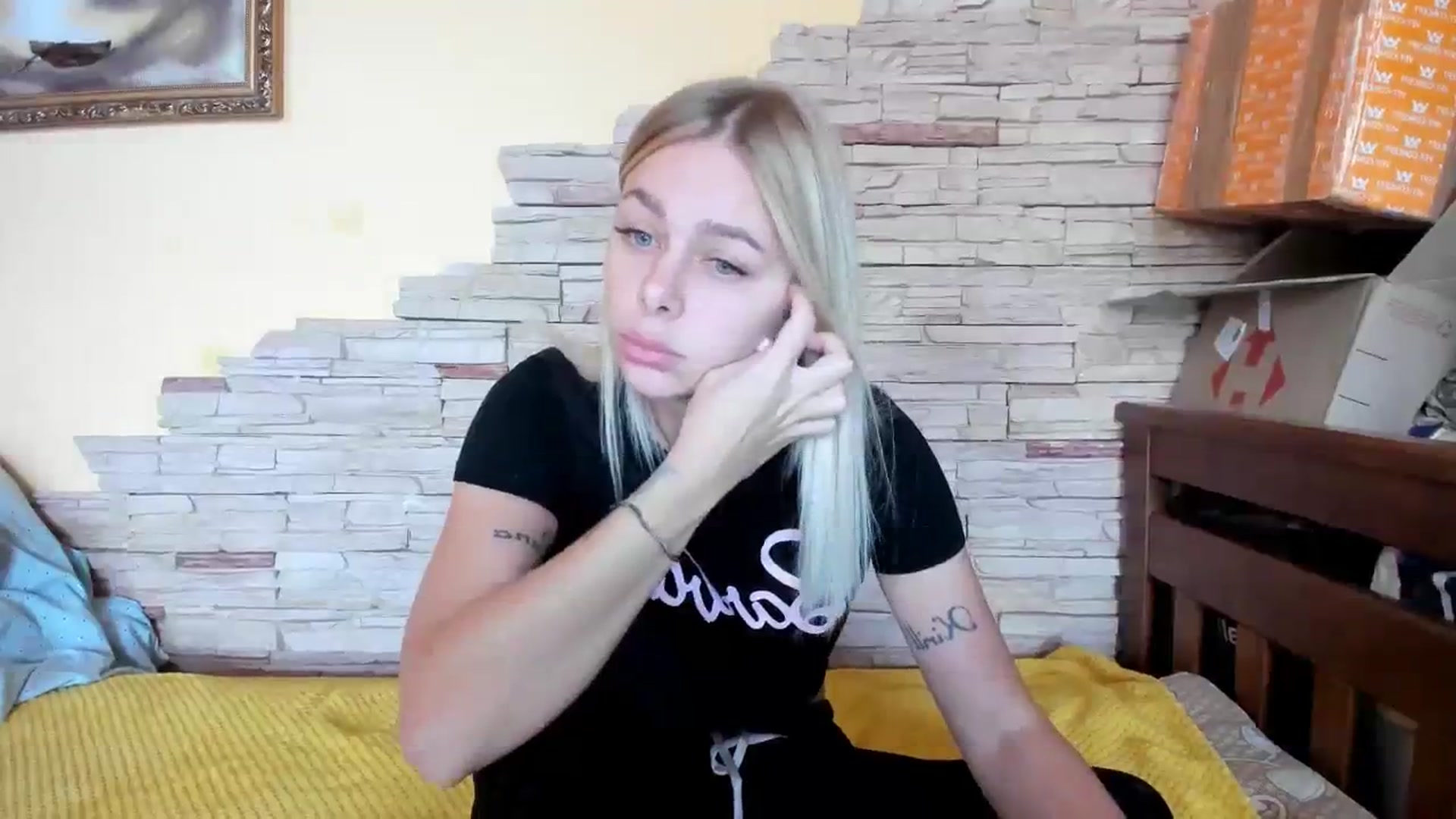 Gallery image thumbnail from YourPupsik's myfreecams stream on, 11/14/2023, 12:29 image 11 of 20