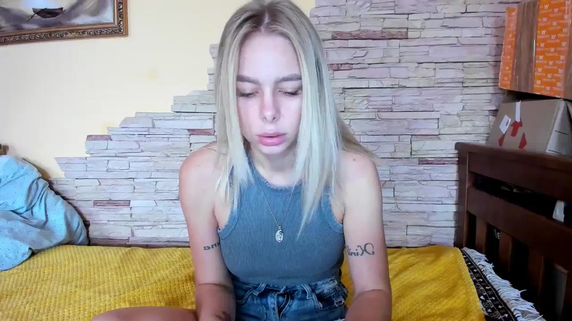 Gallery image thumbnail from YourPupsik's myfreecams stream on, 11/23/2023, 12:03 image 11 of 20
