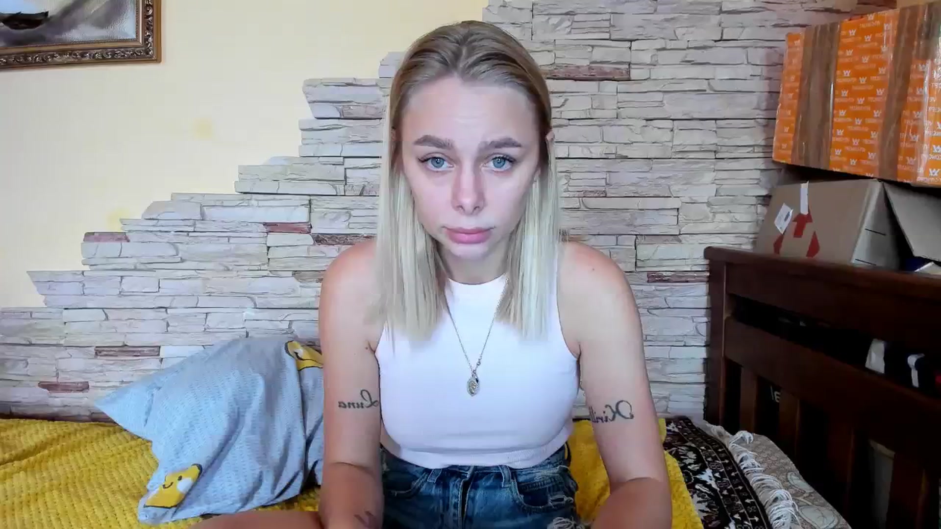 Gallery image thumbnail from YourPupsik's myfreecams stream on, 11/25/2023, 10:47 image 17 of 20