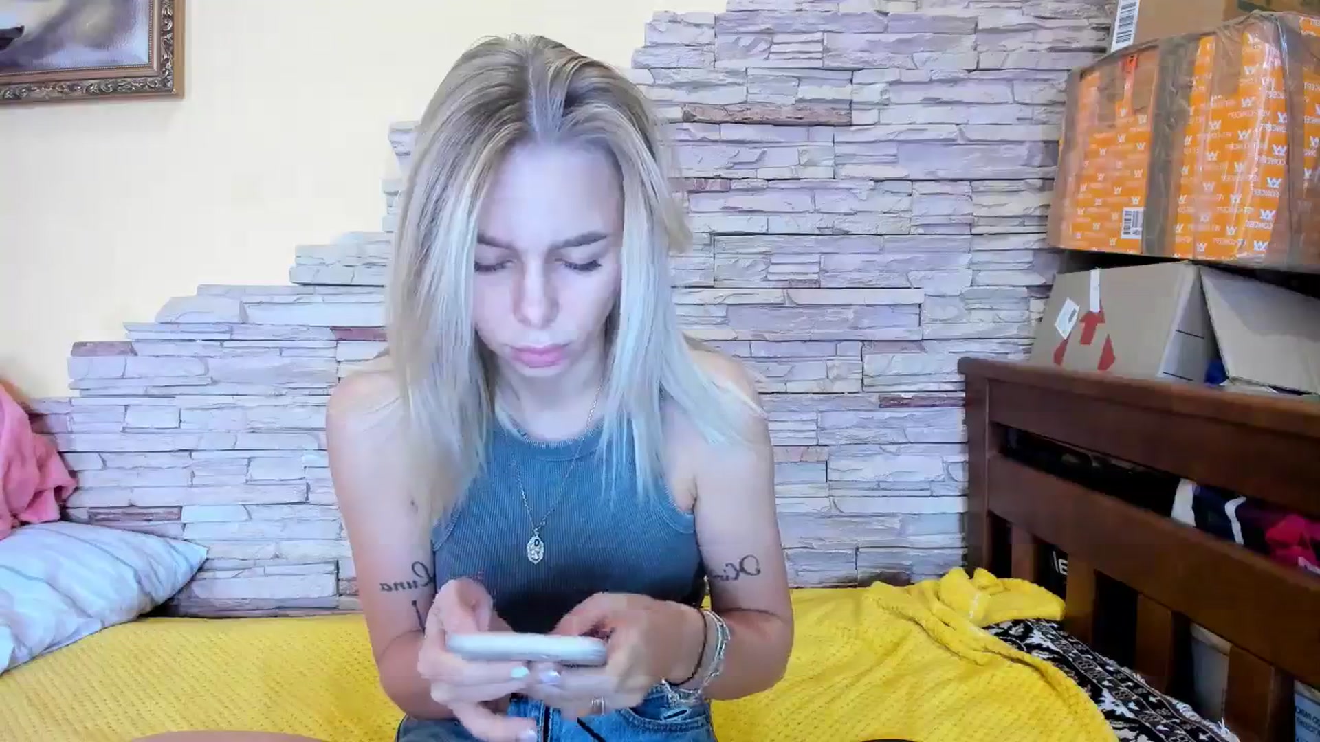 Gallery image thumbnail from YourPupsik's myfreecams stream on, 12/07/2023, 12:04 image 9 of 20
