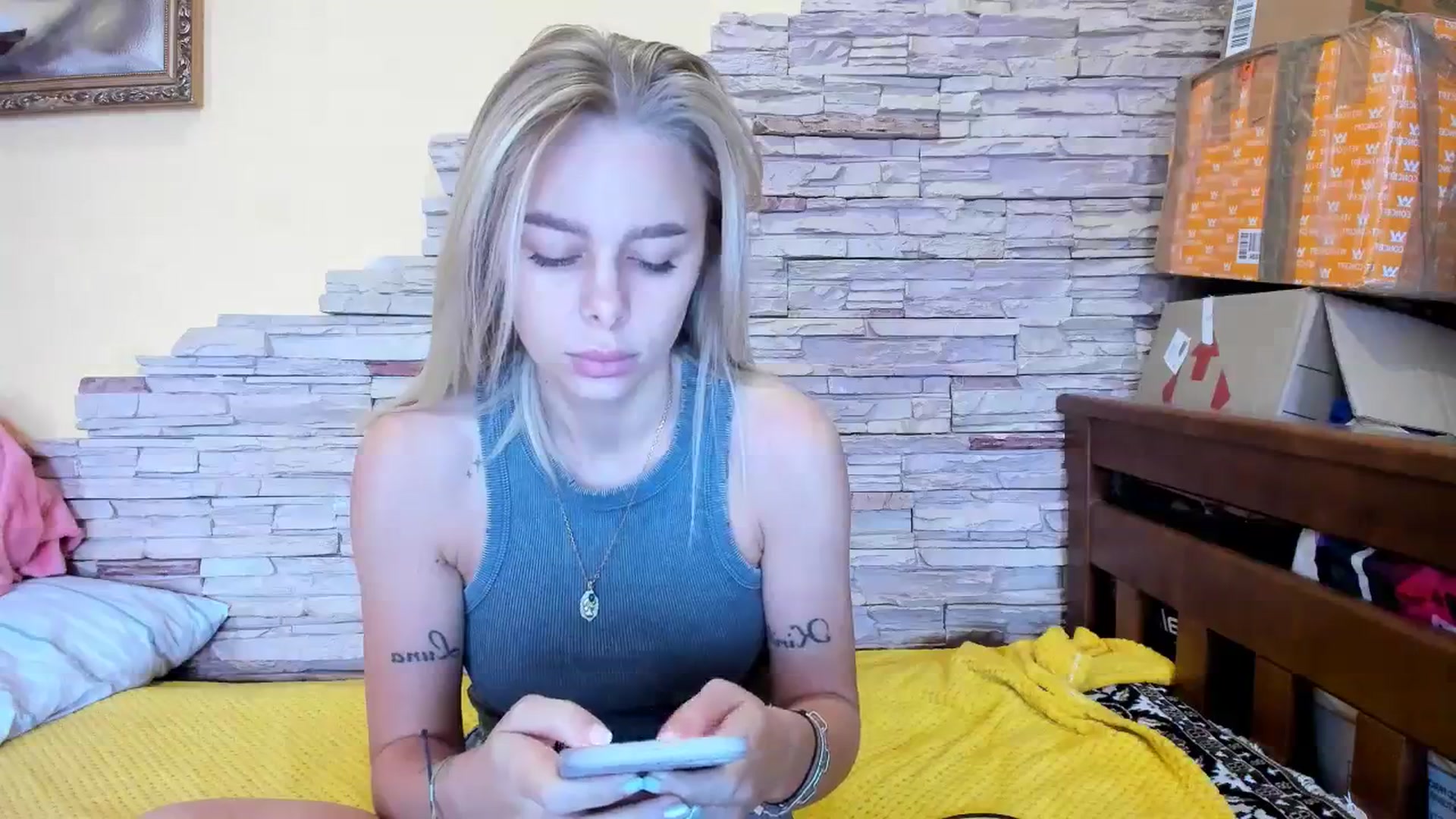Gallery image thumbnail from YourPupsik's myfreecams stream on, 12/07/2023, 12:04 image 3 of 20