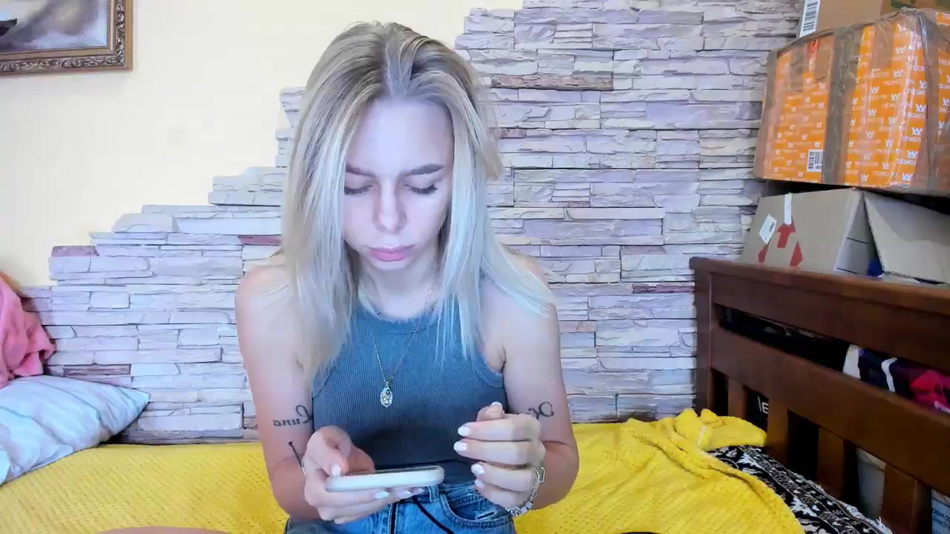 Gallery image thumbnail from YourPupsik's myfreecams stream on, 12/07/2023, 12:04 image 8 of 20