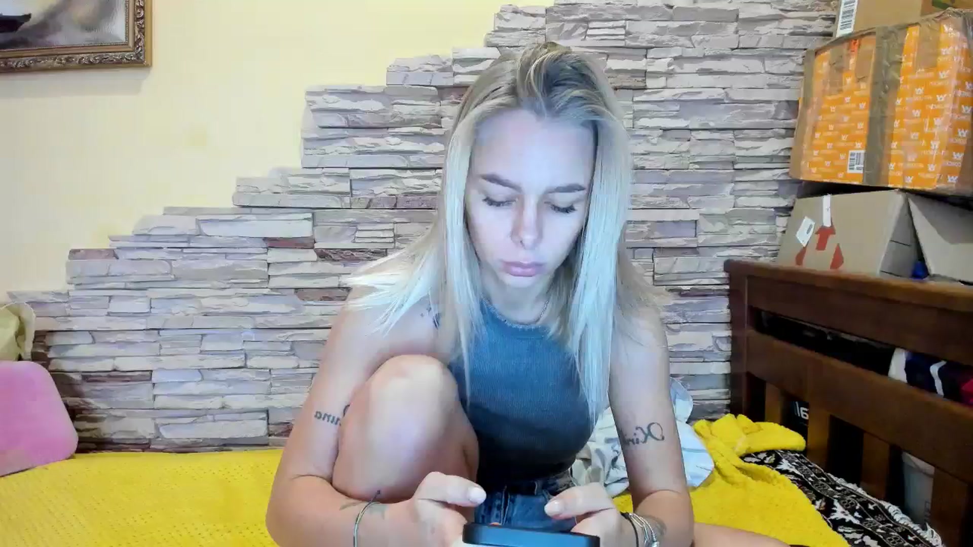 Gallery image thumbnail from YourPupsik's myfreecams stream on, 12/07/2023, 13:45 image 19 of 20
