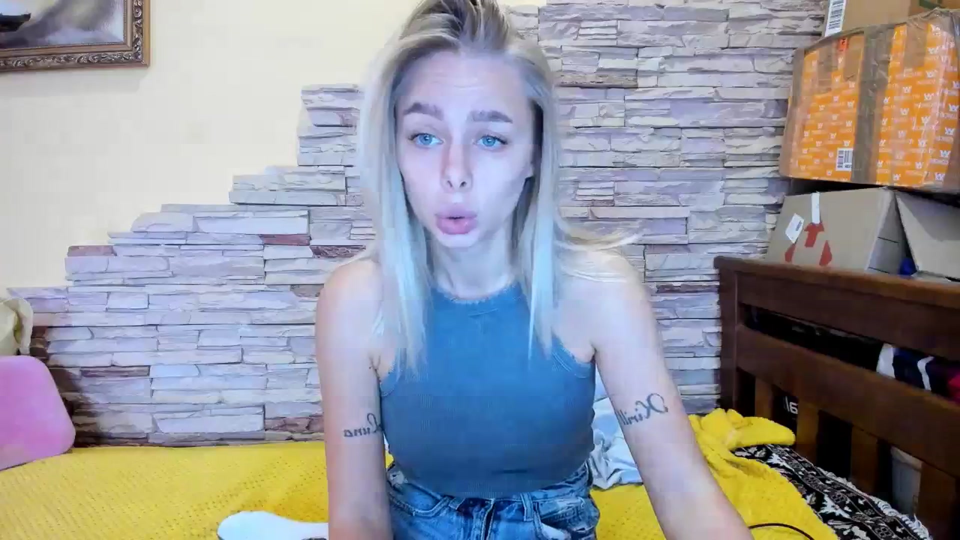 Gallery image thumbnail from YourPupsik's myfreecams stream on, 12/07/2023, 13:45 image 6 of 20