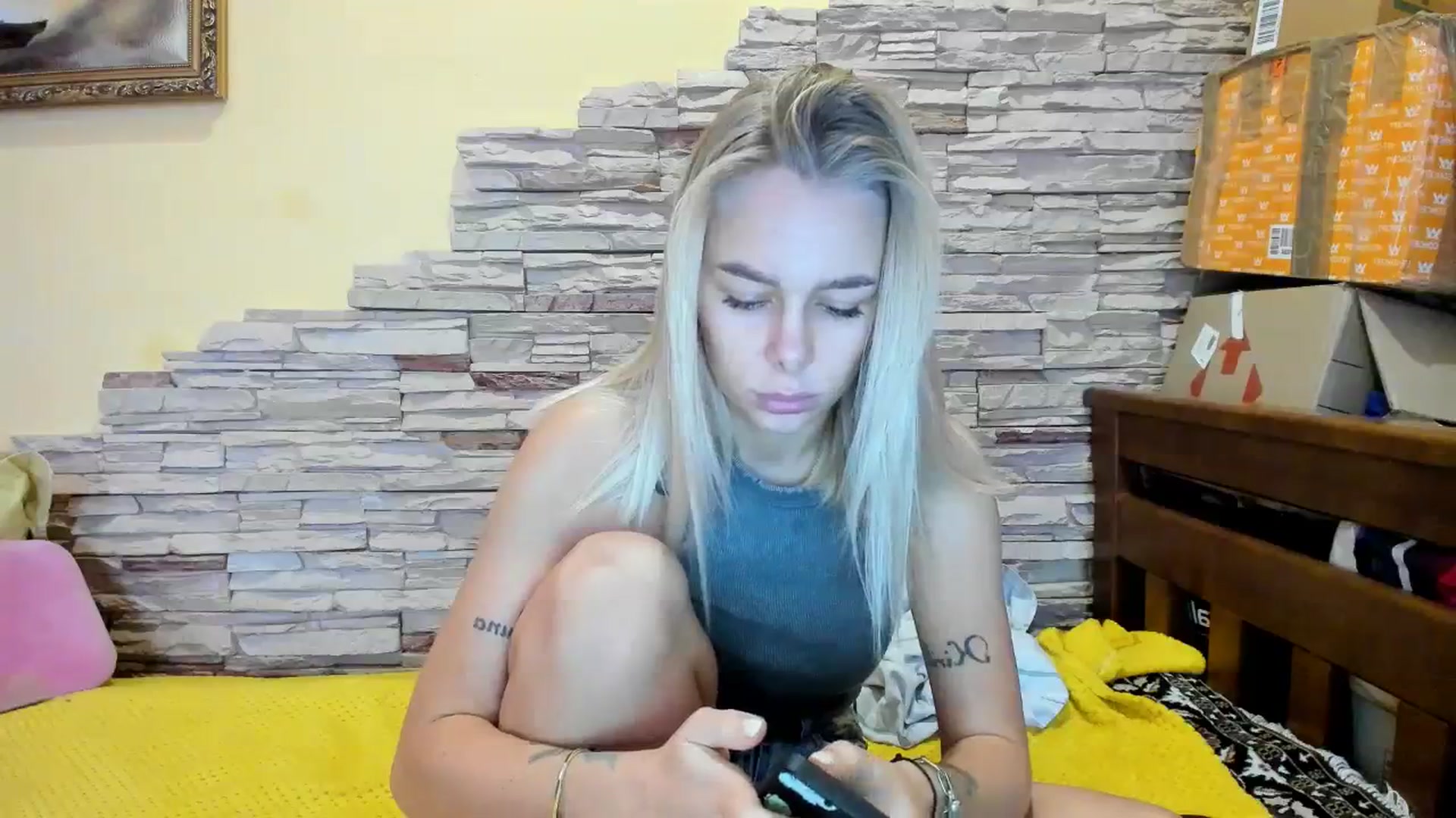 Gallery image thumbnail from YourPupsik's myfreecams stream on, 12/07/2023, 13:45 image 20 of 20