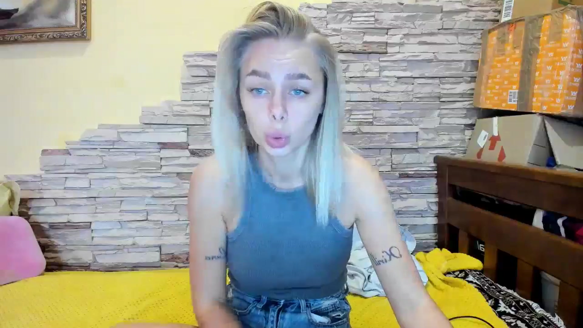 Gallery image thumbnail from YourPupsik's myfreecams stream on, 12/07/2023, 13:45 image 15 of 20