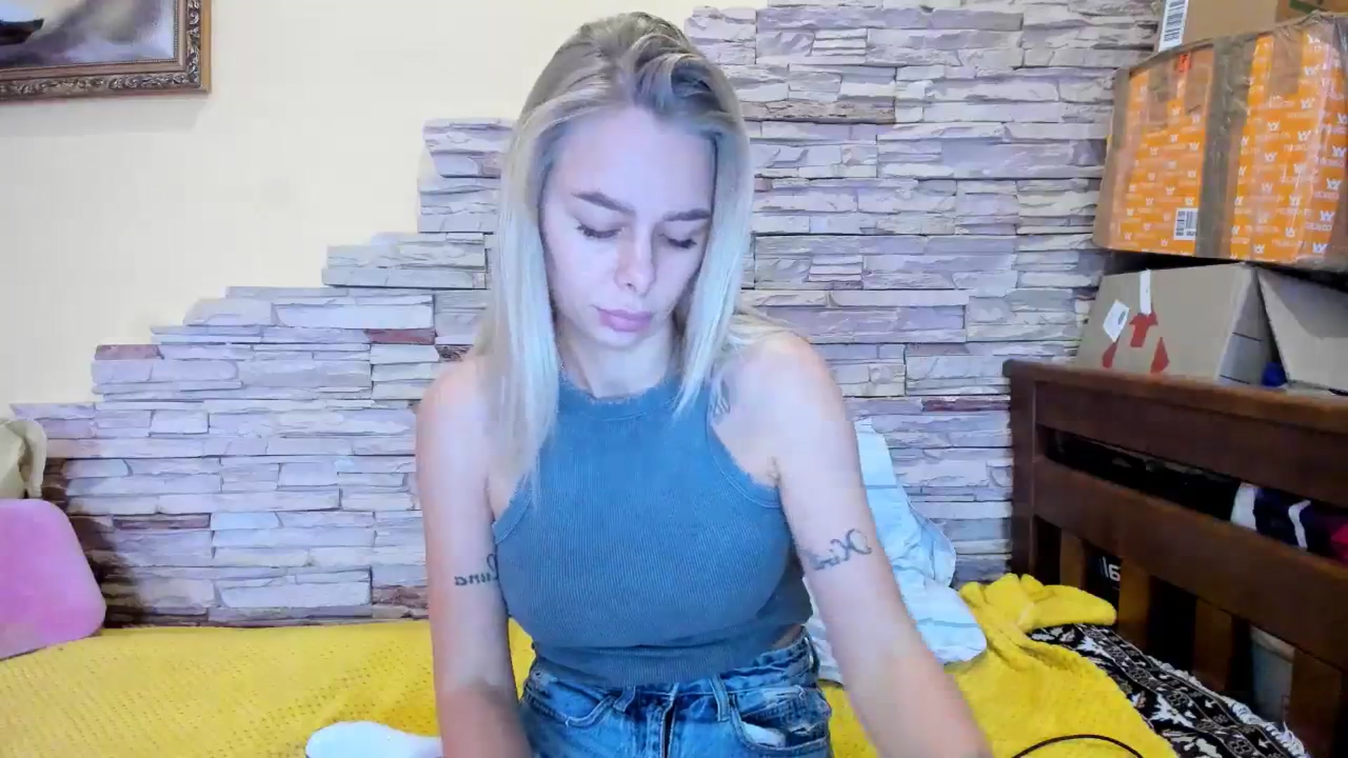 Gallery image thumbnail from YourPupsik's myfreecams stream on, 12/07/2023, 13:45 image 5 of 20