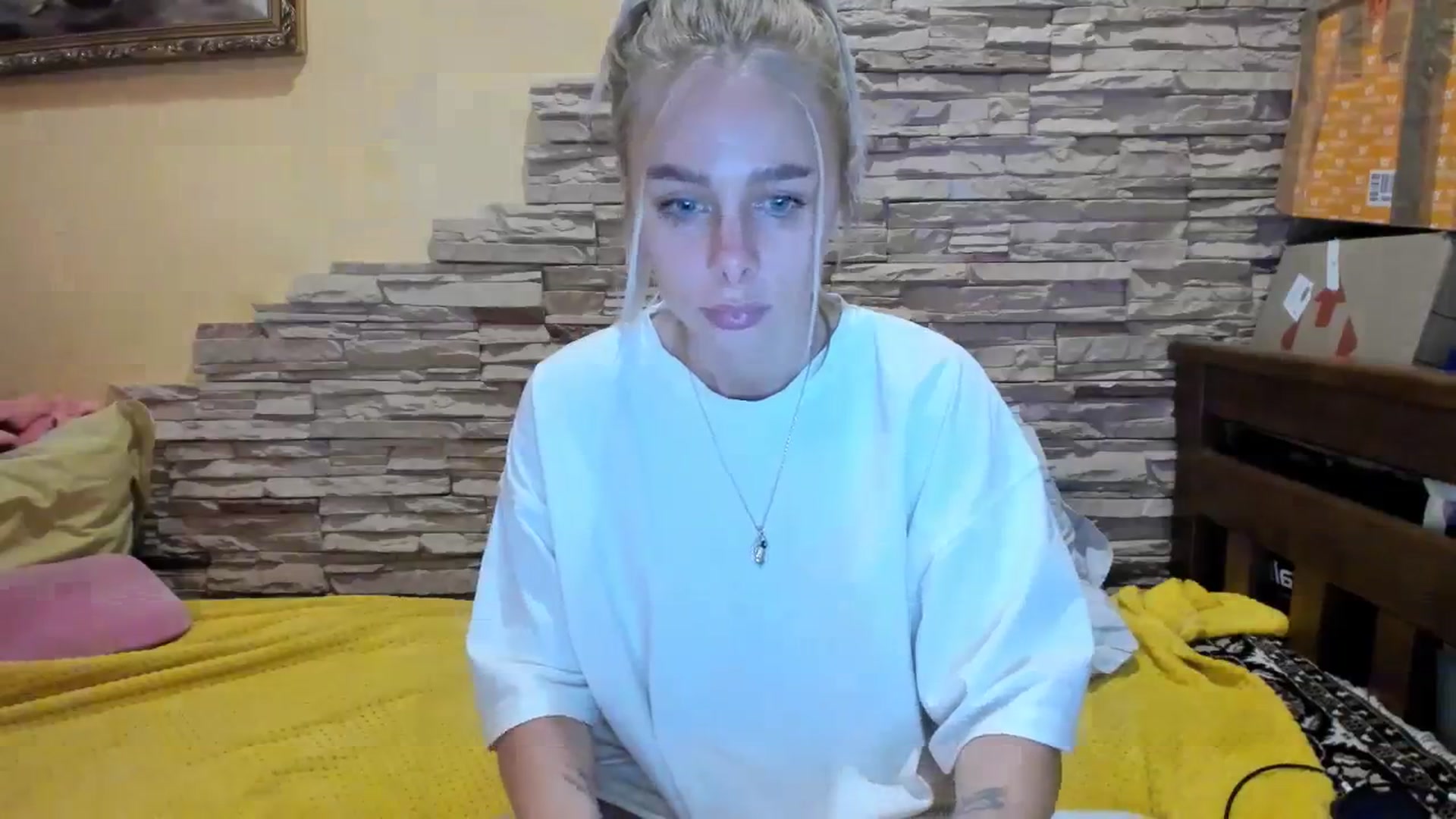 Gallery image thumbnail from YourPupsik's myfreecams stream on, 12/07/2023, 19:24 image 16 of 20