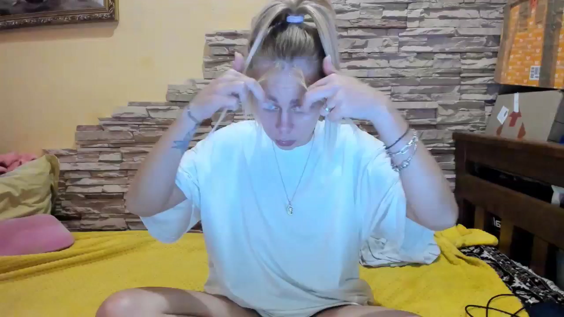Gallery image thumbnail from YourPupsik's myfreecams stream on, 12/07/2023, 19:24 image 8 of 20