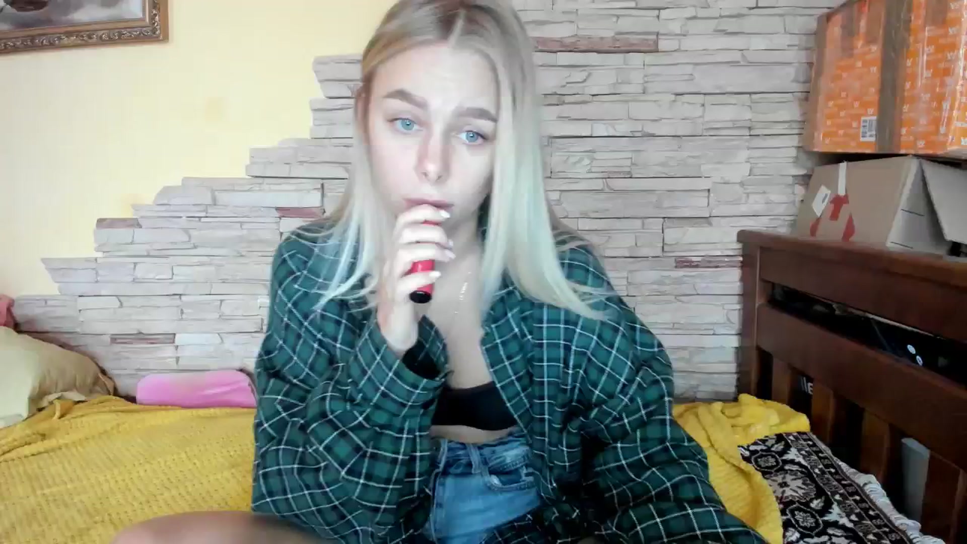 Gallery image thumbnail from YourPupsik's myfreecams stream on, 12/09/2023, 12:43 image 16 of 20