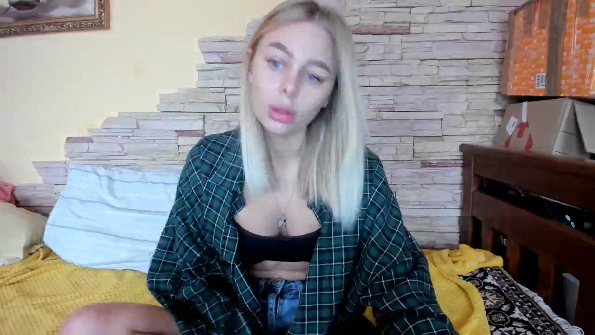 Gallery image thumbnail from YourPupsik's myfreecams stream on, 12/09/2023, 12:43 image 2 of 20