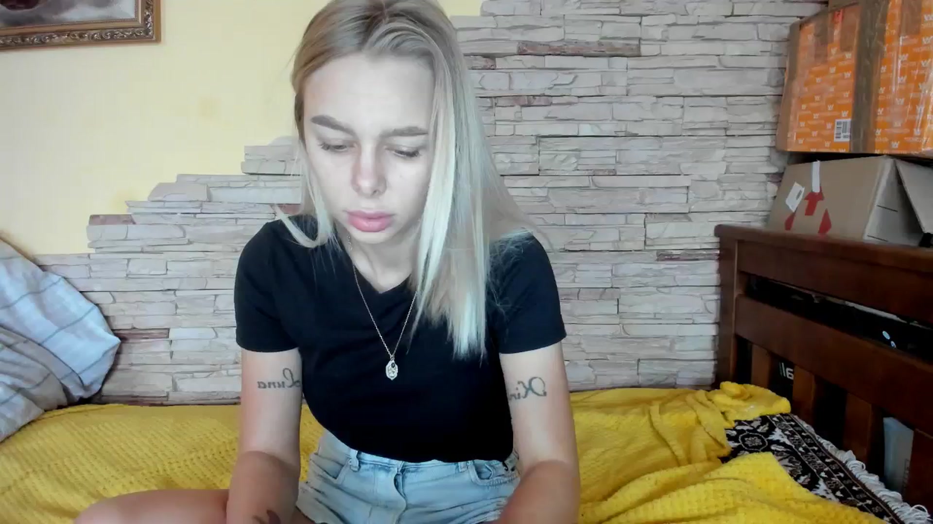 Gallery image thumbnail from YourPupsik's myfreecams stream on, 12/10/2023, 11:50 image 9 of 20