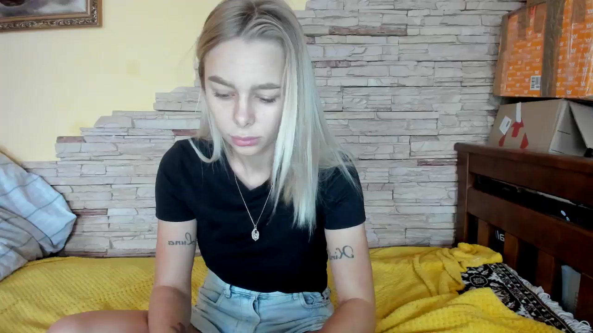 Gallery image thumbnail from YourPupsik's myfreecams stream on, 12/10/2023, 11:50 image 10 of 20