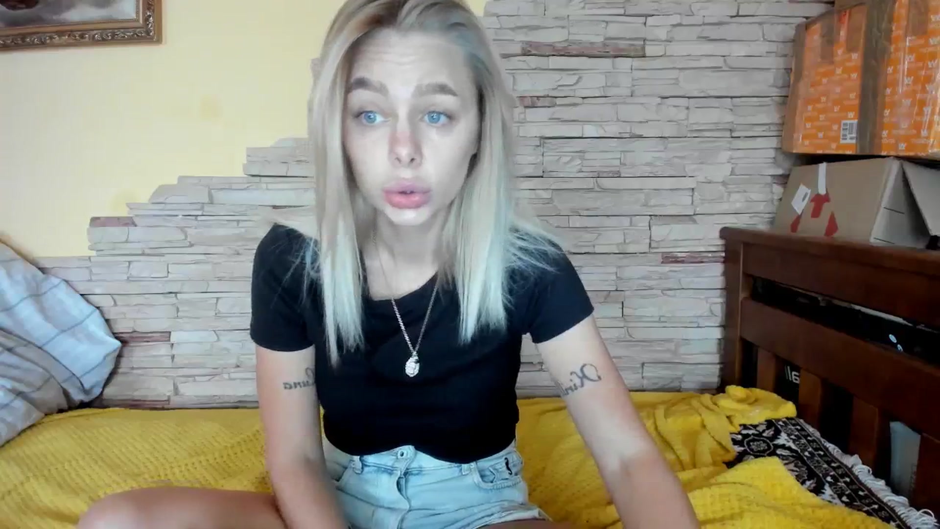 Gallery image thumbnail from YourPupsik's myfreecams stream on, 12/10/2023, 11:50 image 5 of 20