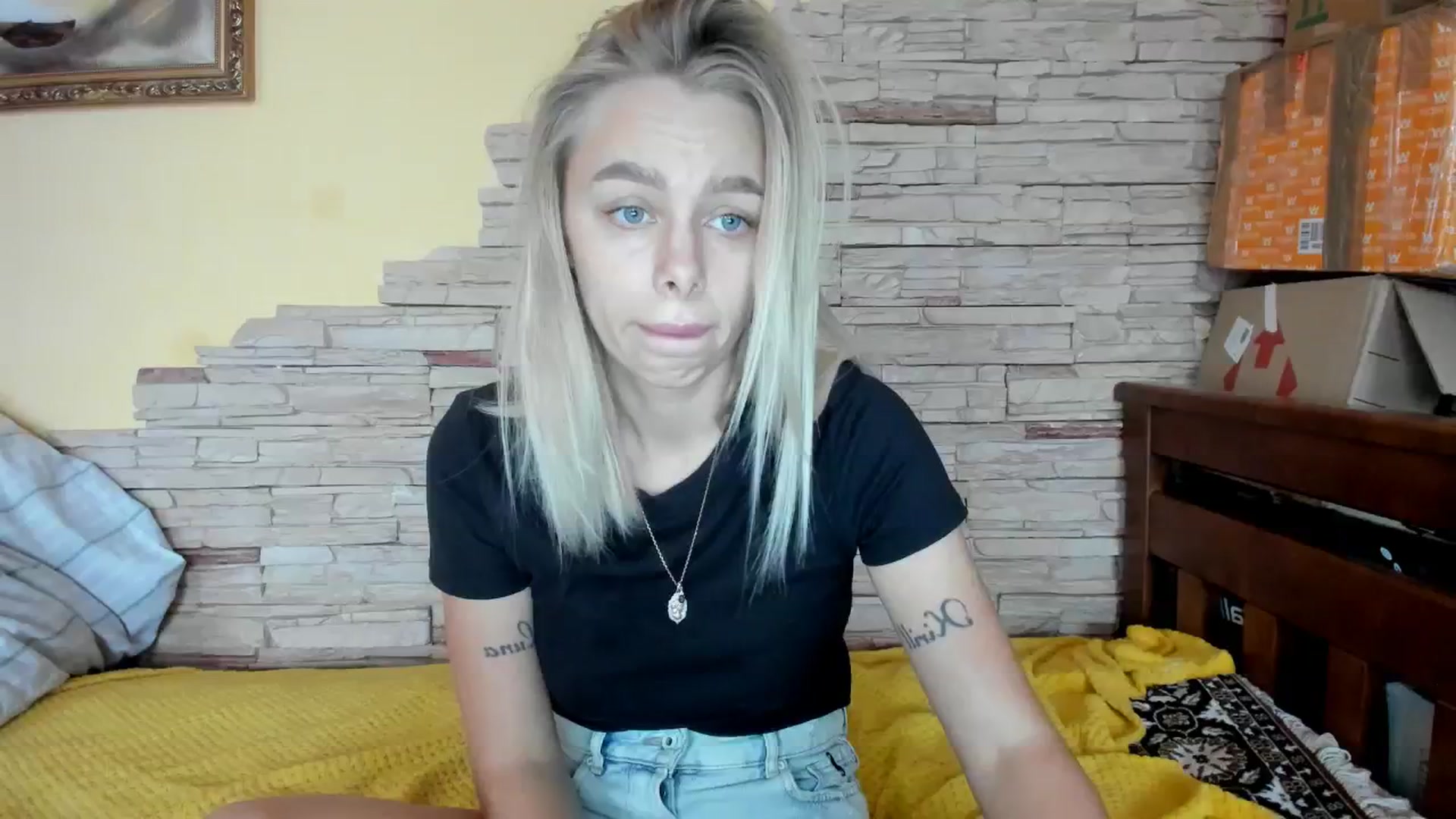 Gallery image thumbnail from YourPupsik's myfreecams stream on, 12/10/2023, 12:15 image 1 of 20