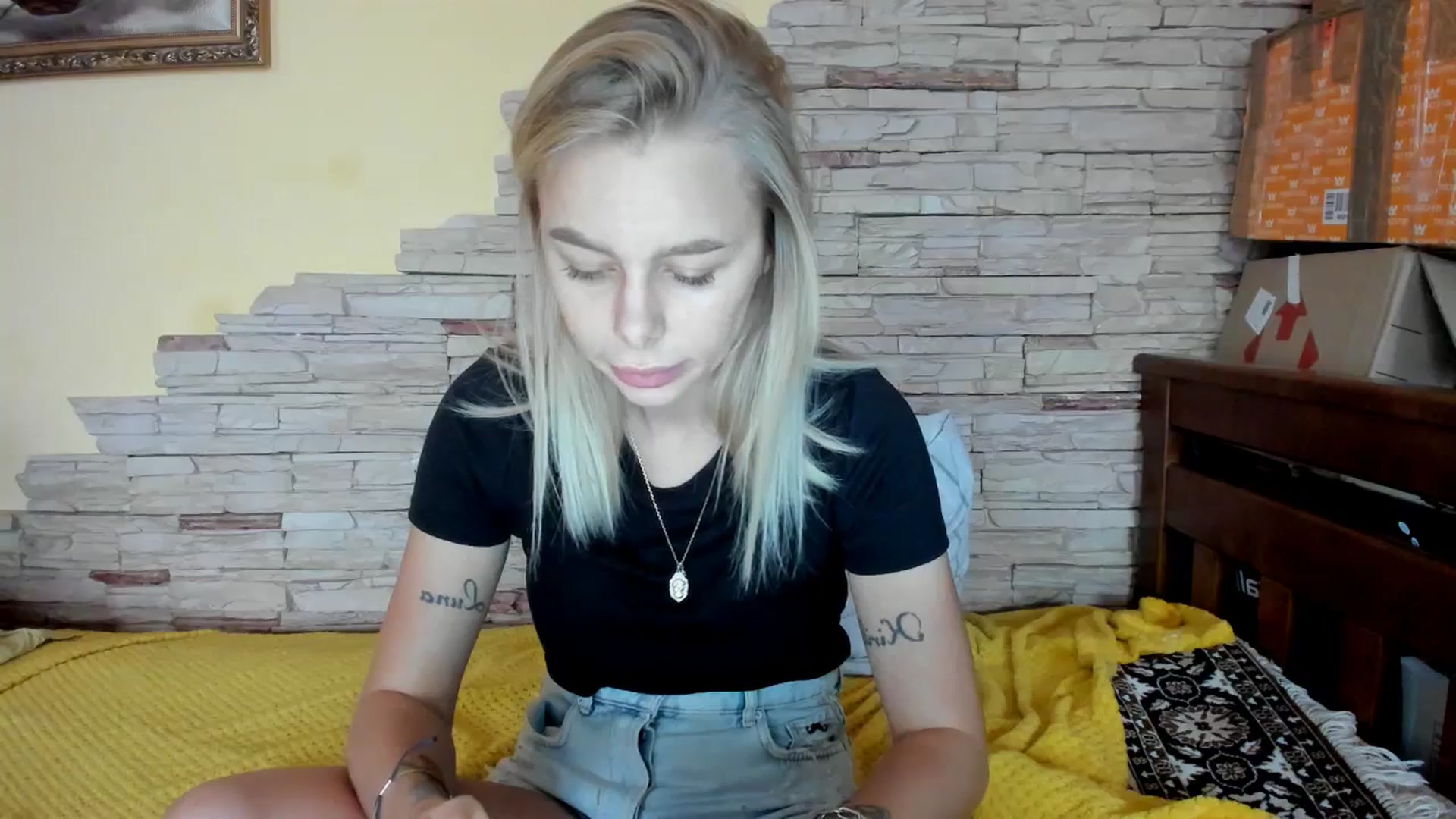 Gallery image thumbnail from YourPupsik's myfreecams stream on, 12/10/2023, 12:43 image 6 of 20