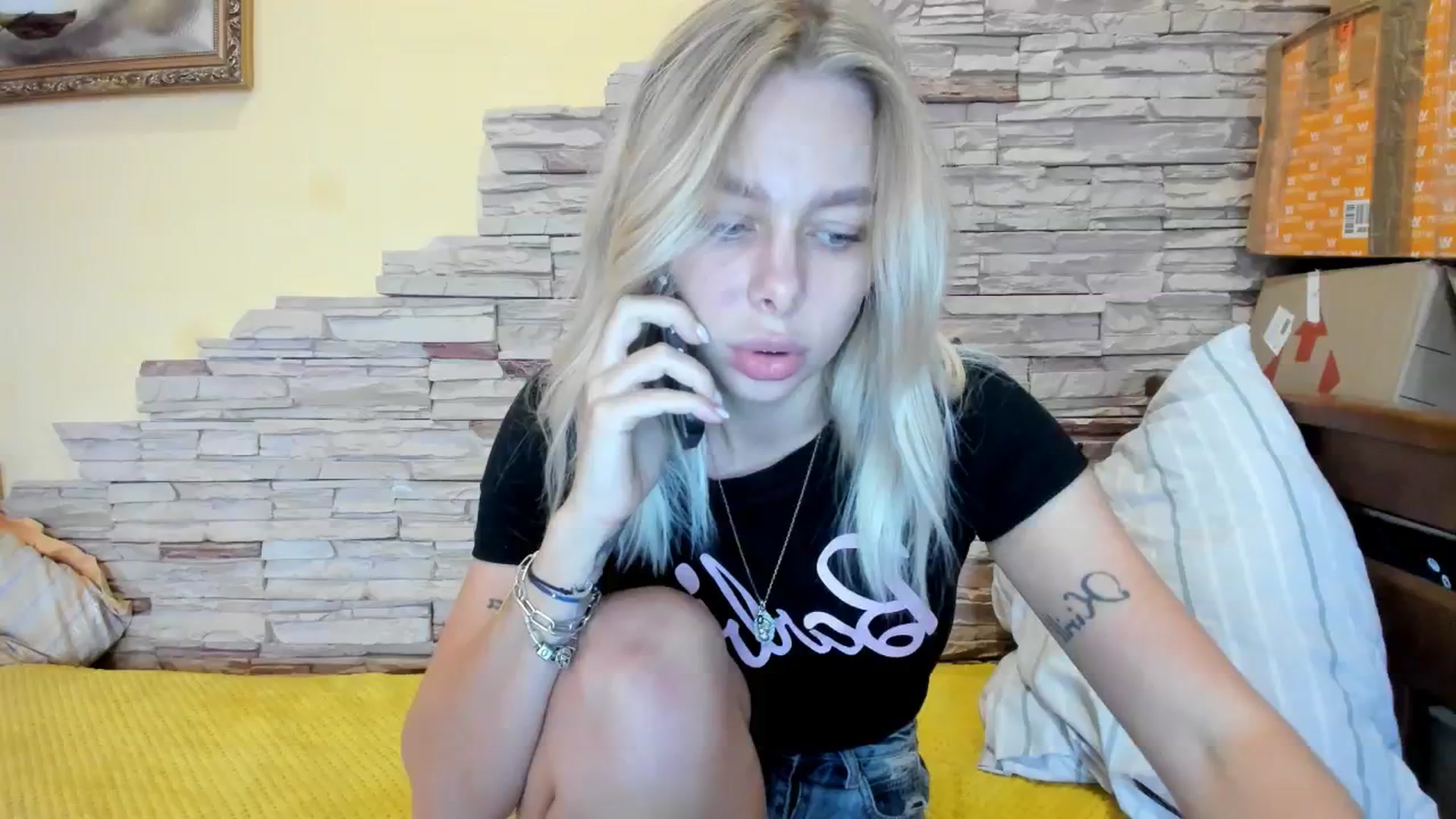 Gallery image thumbnail from YourPupsik's myfreecams stream on, 12/13/2023, 12:39 image 15 of 20
