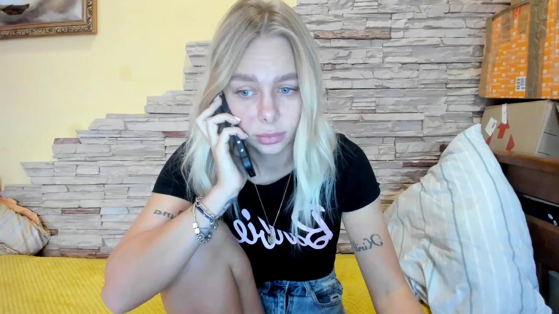 Gallery image thumbnail from YourPupsik's myfreecams stream on, 12/13/2023, 12:39 image 9 of 20