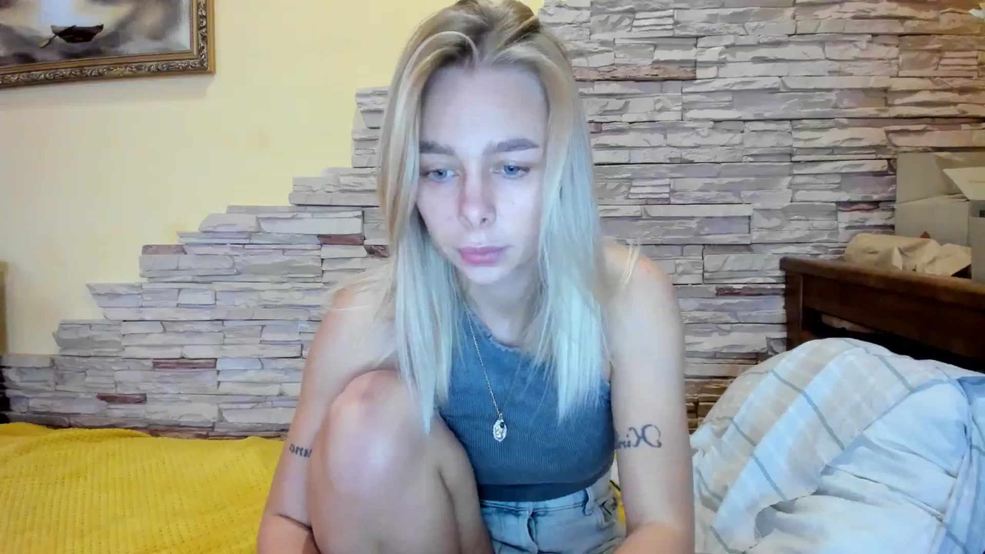 Gallery image thumbnail from YourPupsik's myfreecams stream on, 12/17/2023, 12:42 image 17 of 20