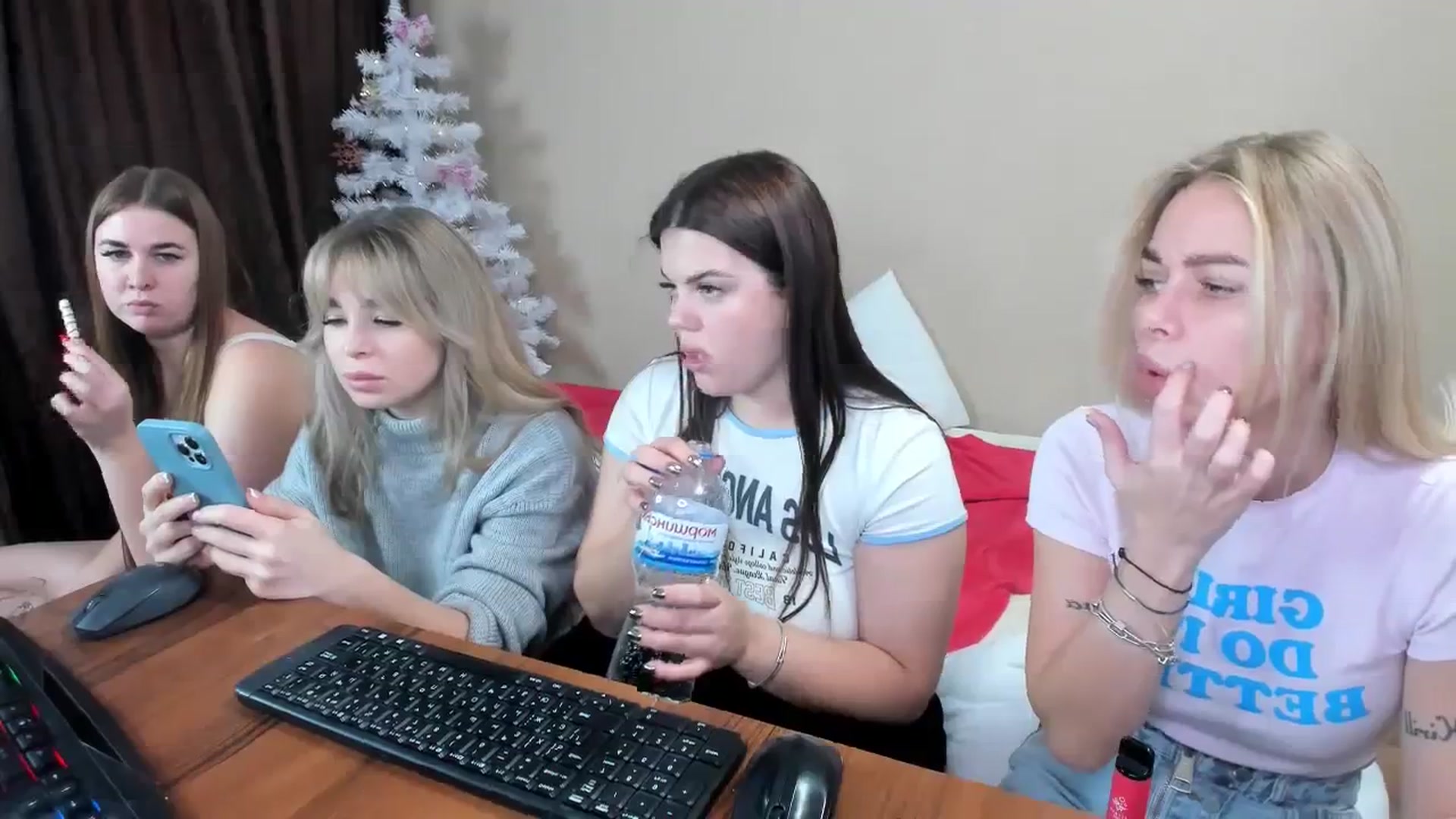 Gallery image thumbnail from YourPupsik's myfreecams stream on, 12/30/2023, 11:40 image 3 of 20