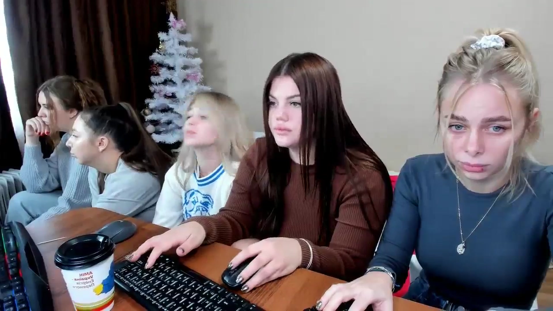 Gallery image thumbnail from YourPupsik's myfreecams stream on, 01/02/2024, 09:00 image 6 of 20