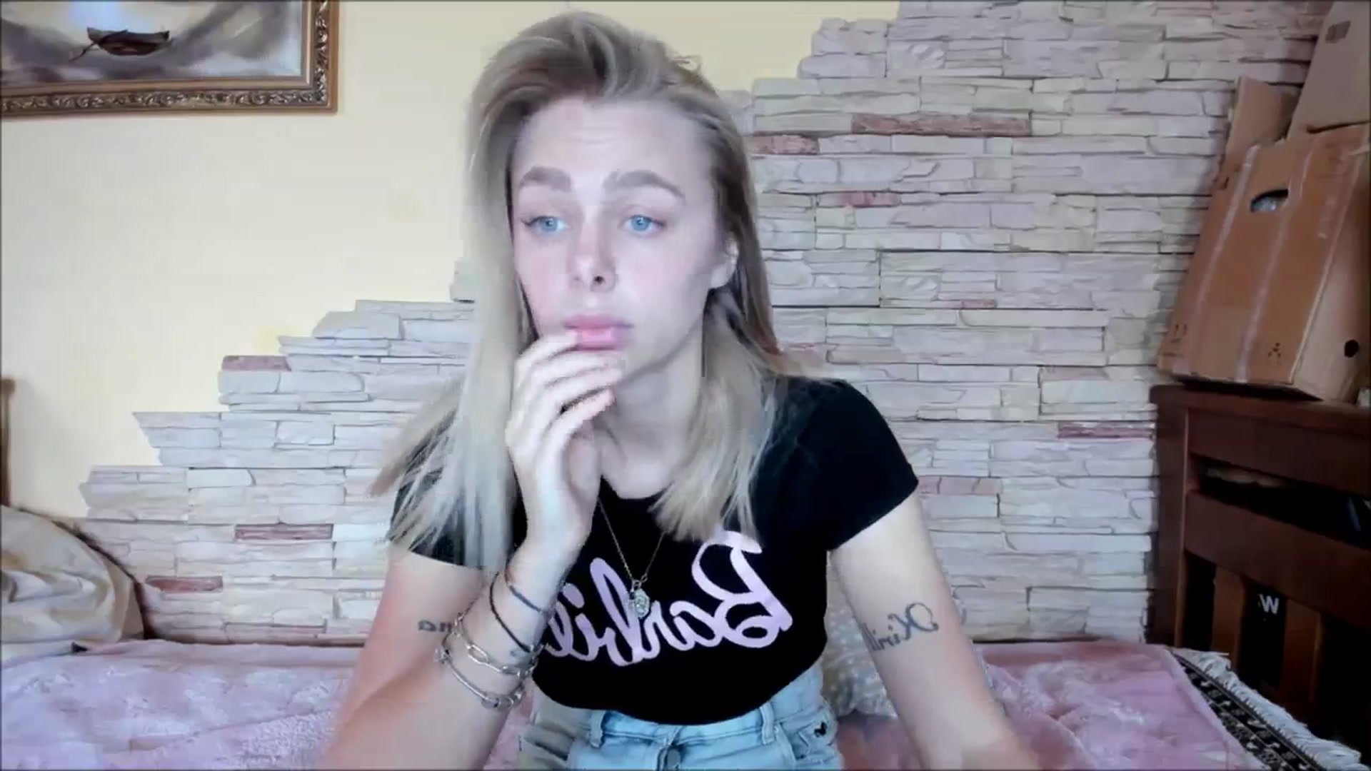 Gallery image thumbnail from YourPupsik's myfreecams stream on, 02/09/2024, 13:25 image 4 of 20