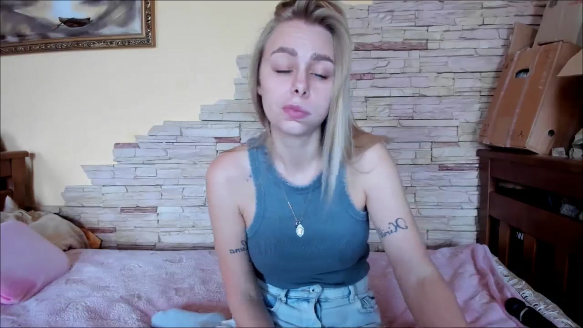 Gallery image thumbnail from YourPupsik's myfreecams stream on, 02/19/2024, 08:39 image 20 of 20