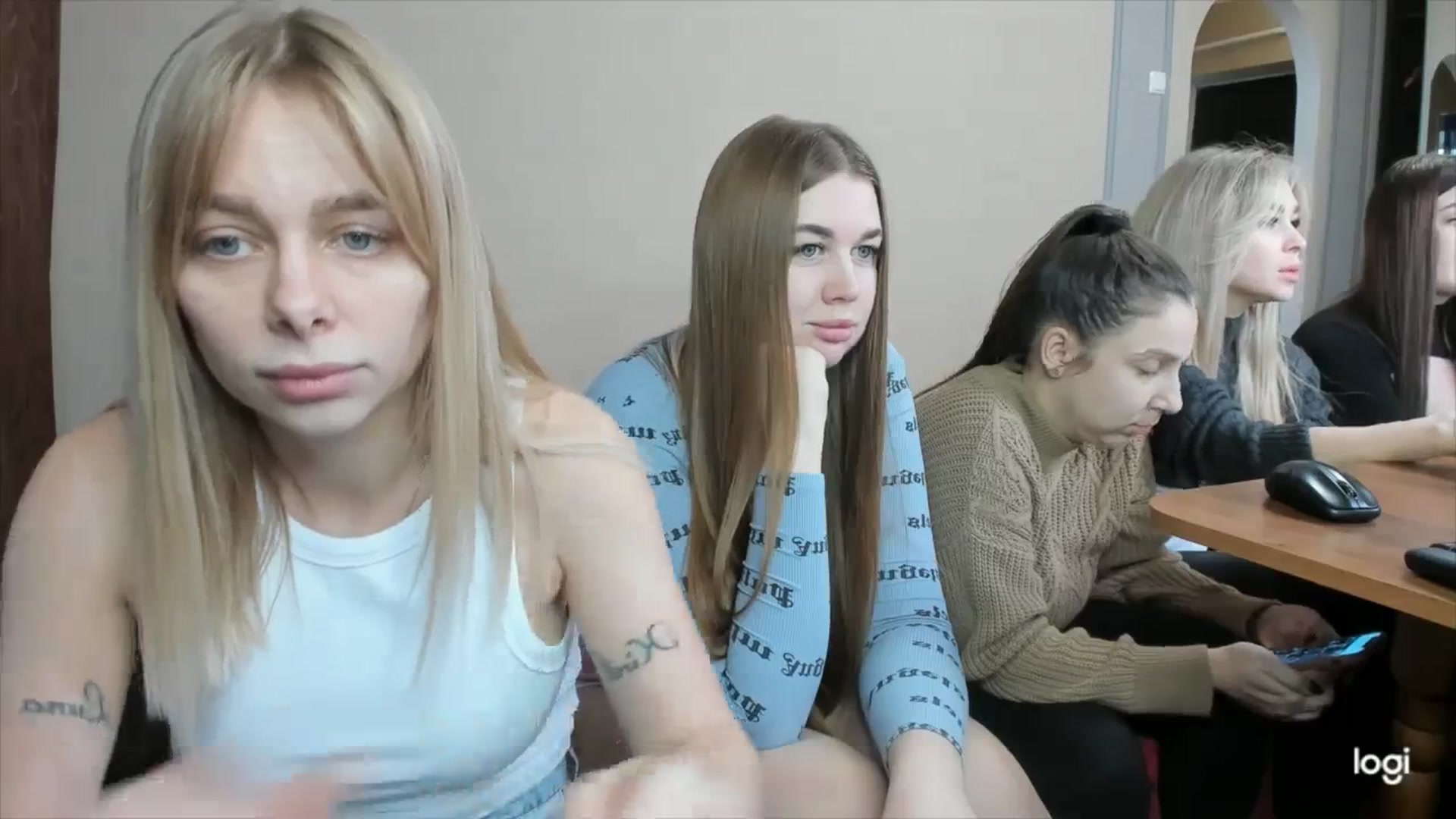 Gallery image thumbnail from YourPupsik's myfreecams stream on, 03/15/2024, 12:07 image 17 of 20