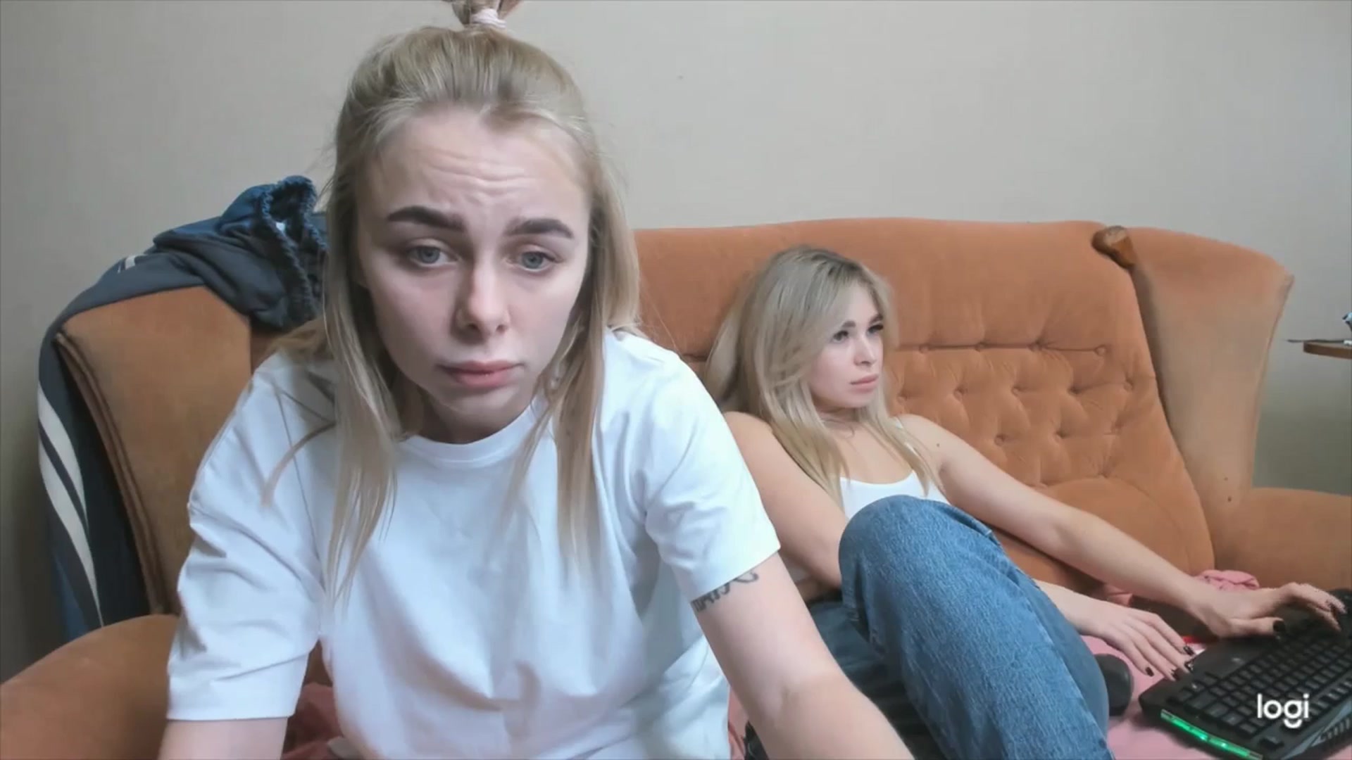 Gallery image thumbnail from YourPupsik's myfreecams stream on, 03/16/2024, 13:00 image 12 of 20