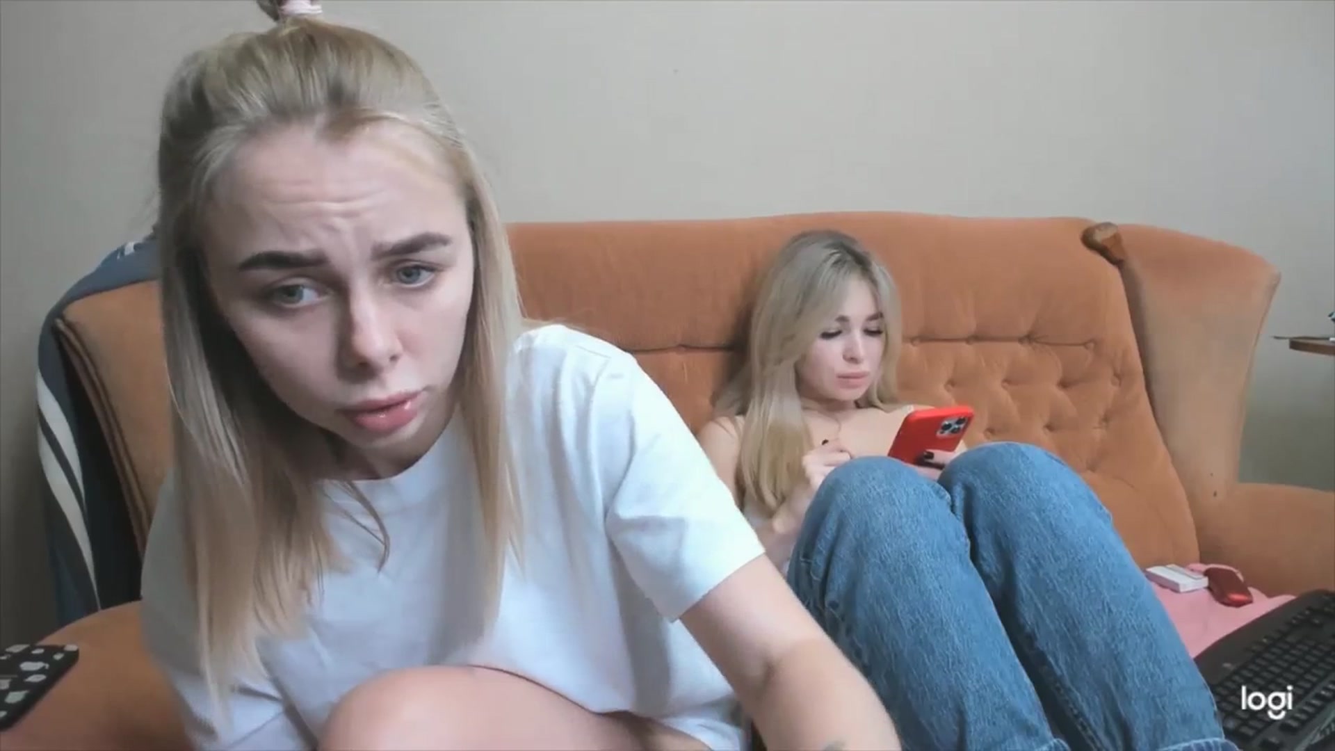 Gallery image thumbnail from YourPupsik's myfreecams stream on, 03/16/2024, 13:00 image 14 of 20