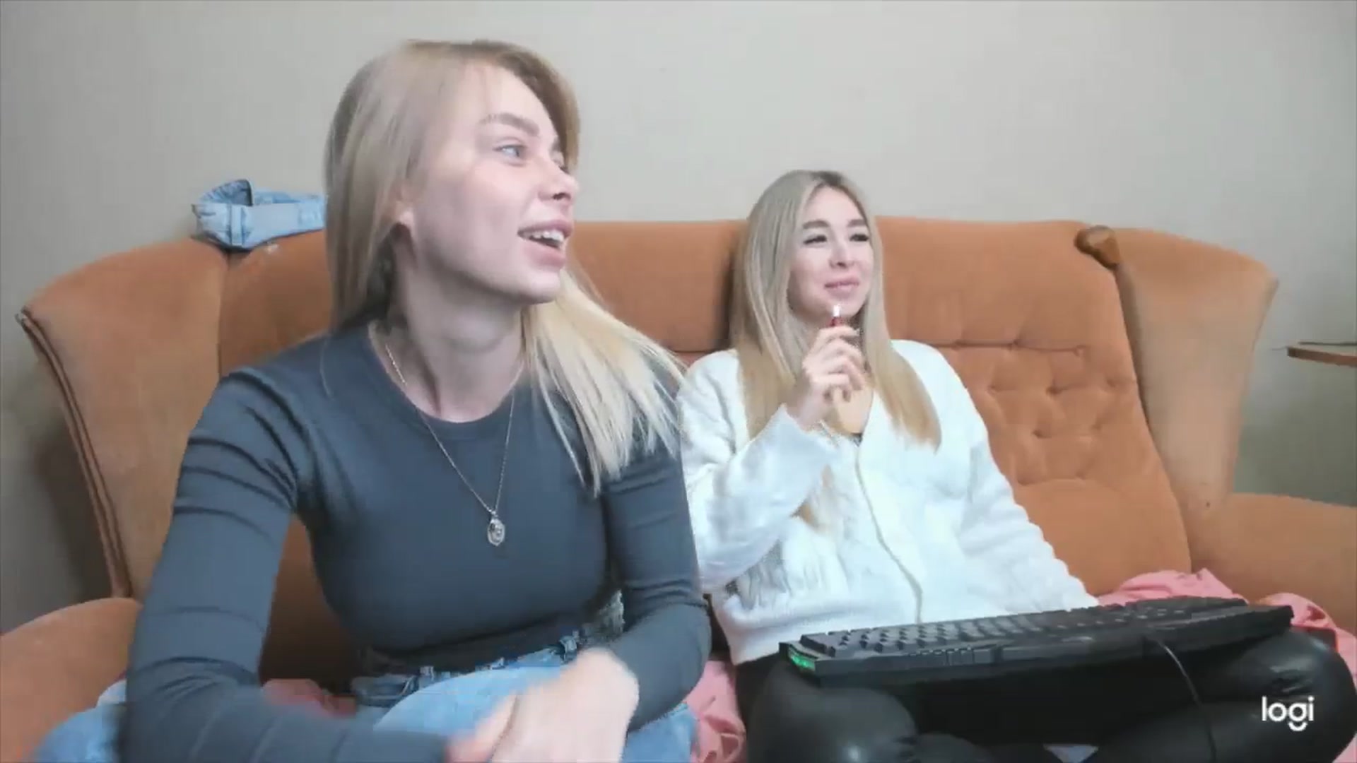 Gallery image thumbnail from YourPupsik's myfreecams stream on, 03/18/2024, 10:21 image 10 of 20