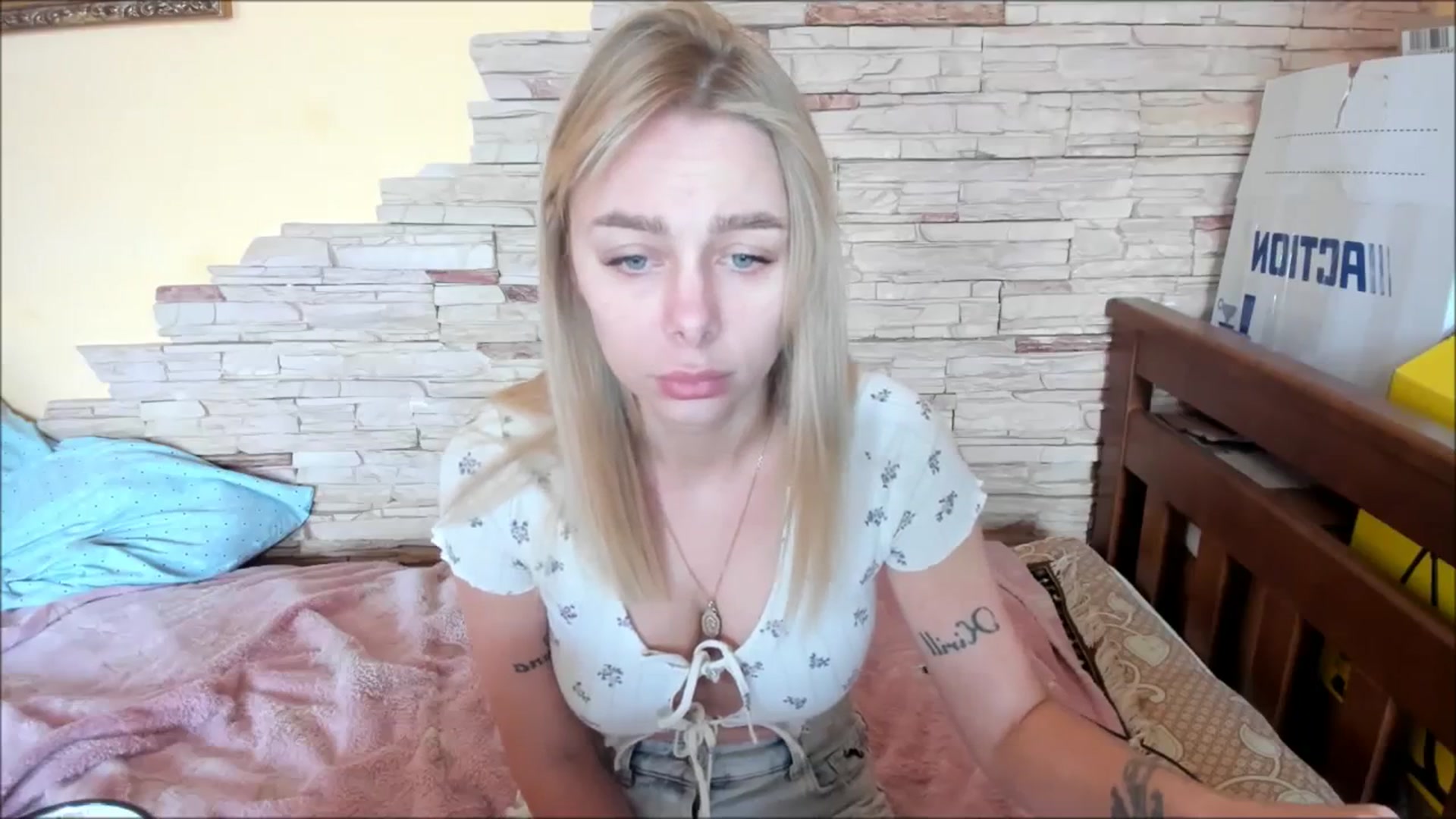 Gallery image thumbnail from YourPupsik's myfreecams stream on, 04/05/2024, 11:17 image 6 of 20