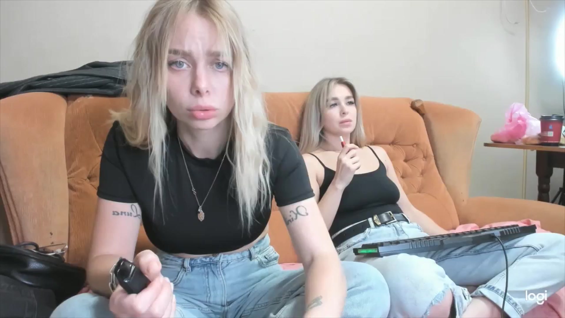 Gallery image thumbnail from YourPupsik's myfreecams stream on, 04/08/2024, 10:30 image 2 of 20
