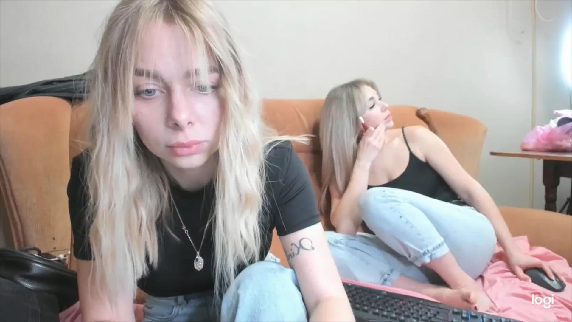 Gallery image thumbnail from YourPupsik's myfreecams stream on, 04/08/2024, 10:30 image 9 of 20