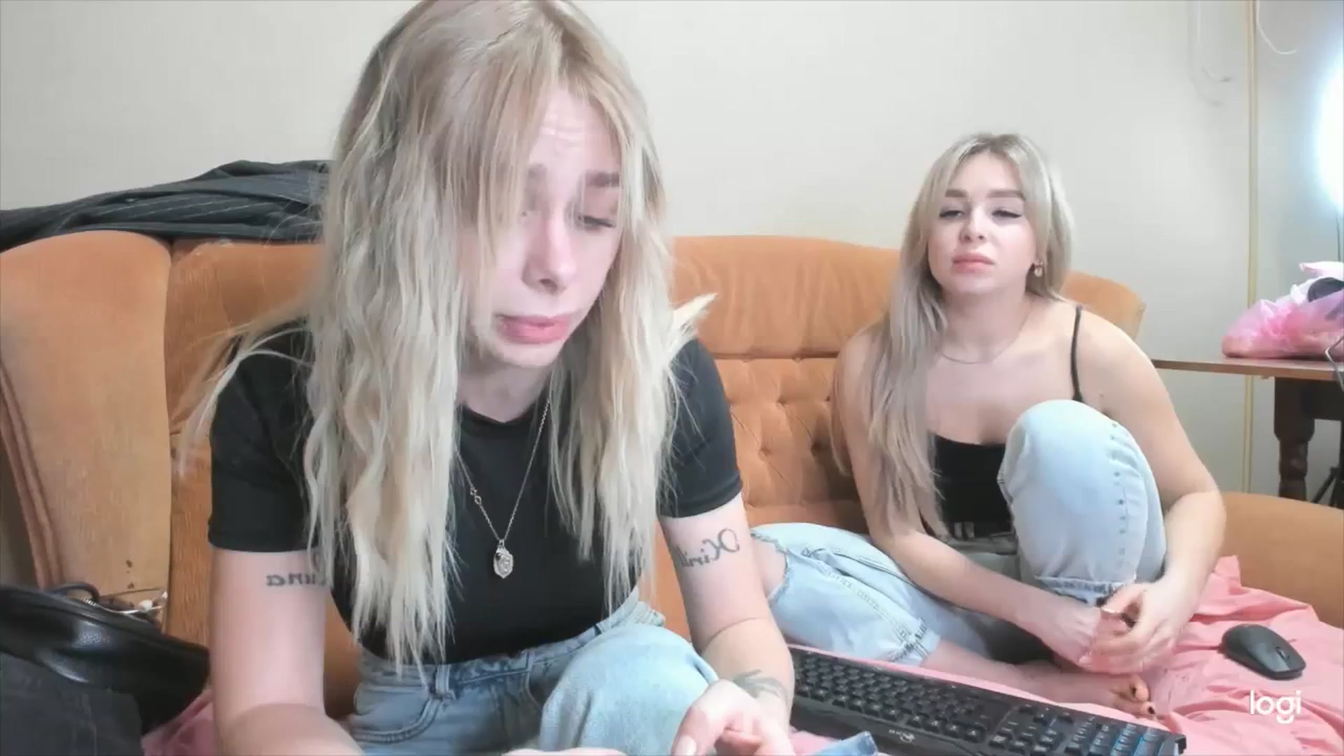 Gallery image thumbnail from YourPupsik's myfreecams stream on, 04/08/2024, 10:30 image 8 of 20