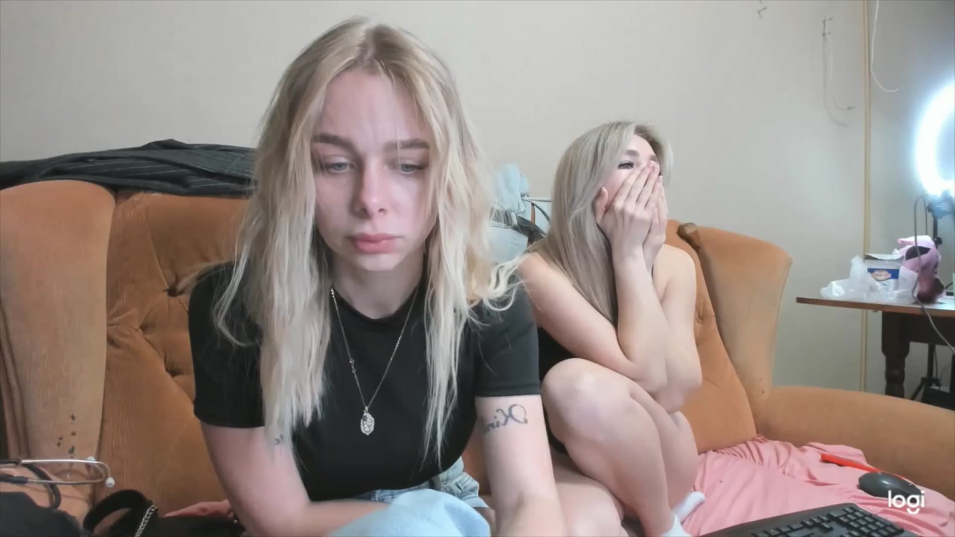 Gallery image thumbnail from YourPupsik's myfreecams stream on, 04/08/2024, 12:38 image 20 of 20