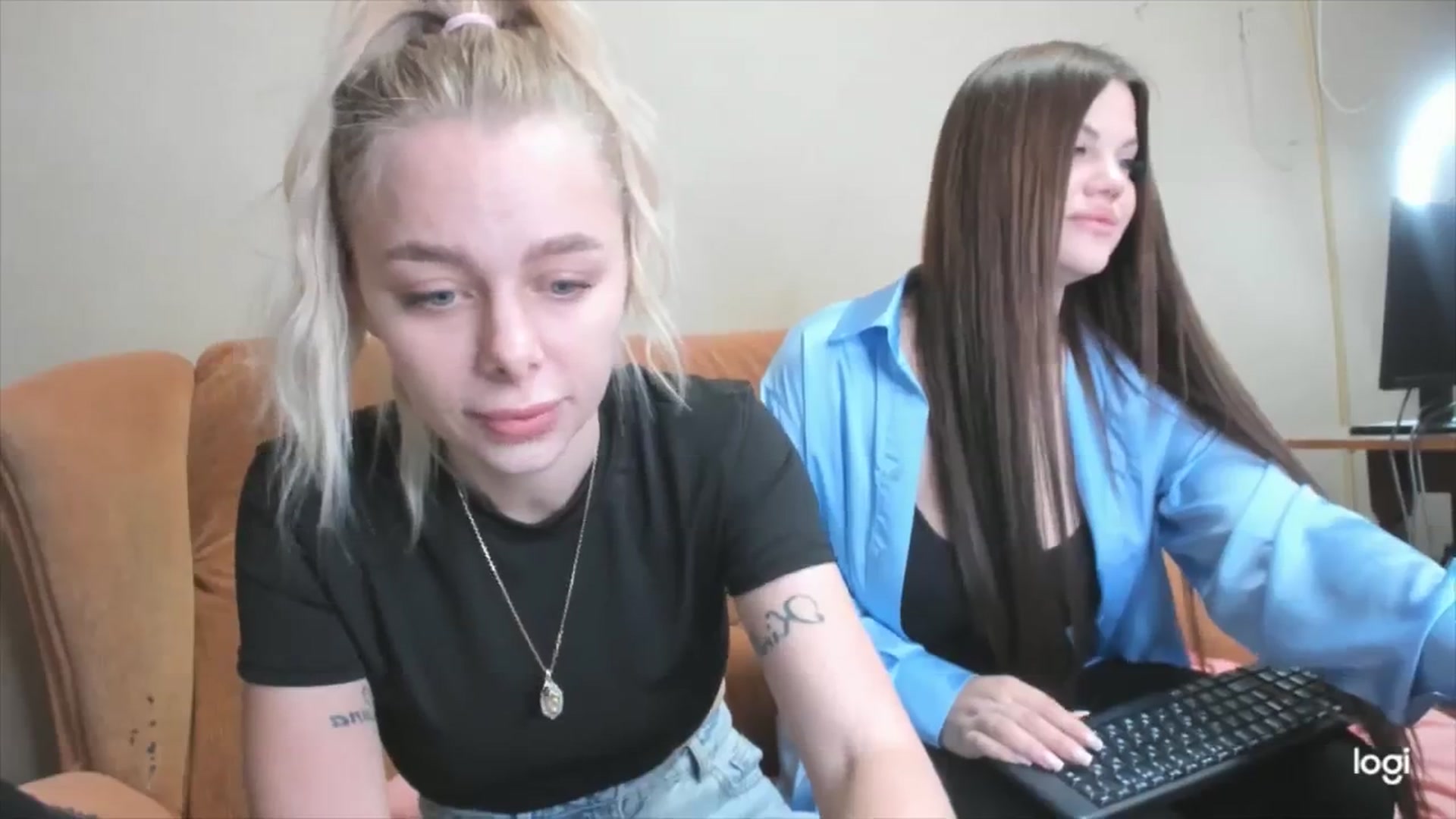 Gallery image thumbnail from YourPupsik's myfreecams stream on, 04/09/2024, 07:21 image 2 of 20