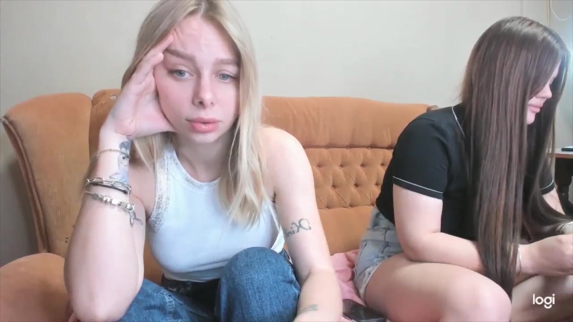 Gallery image thumbnail from YourPupsik's myfreecams stream on, 04/10/2024, 11:57 image 12 of 20