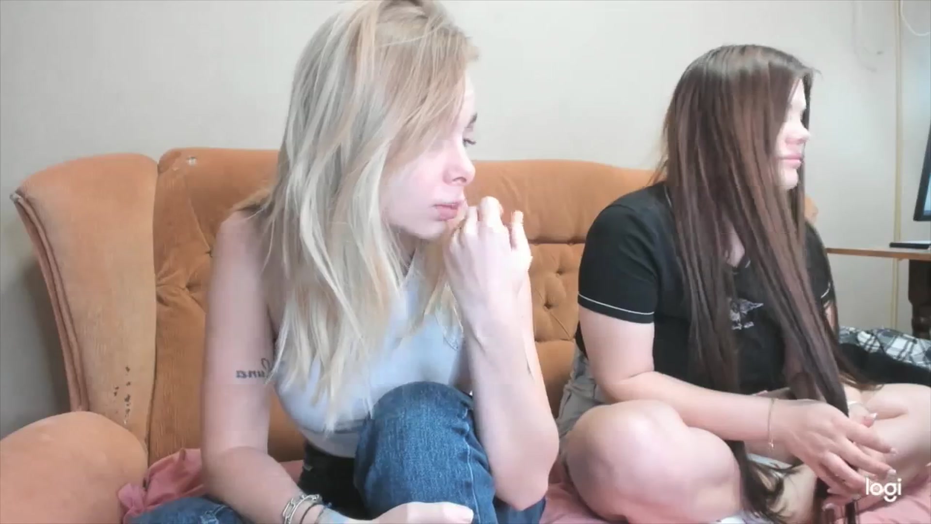 Gallery image thumbnail from YourPupsik's myfreecams stream on, 04/10/2024, 12:31 image 10 of 20