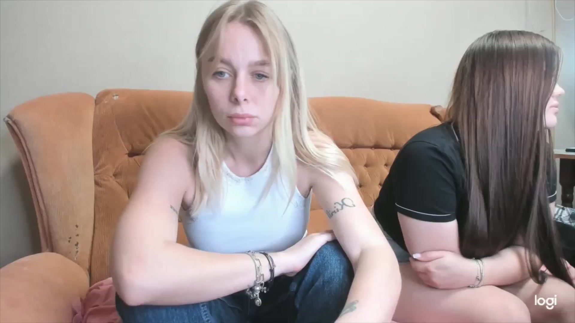 Gallery image thumbnail from YourPupsik's myfreecams stream on, 04/10/2024, 12:31 image 1 of 20