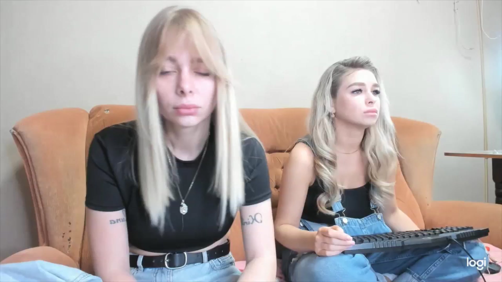 Gallery image thumbnail from YourPupsik's myfreecams stream on, 04/11/2024, 11:18 image 2 of 20
