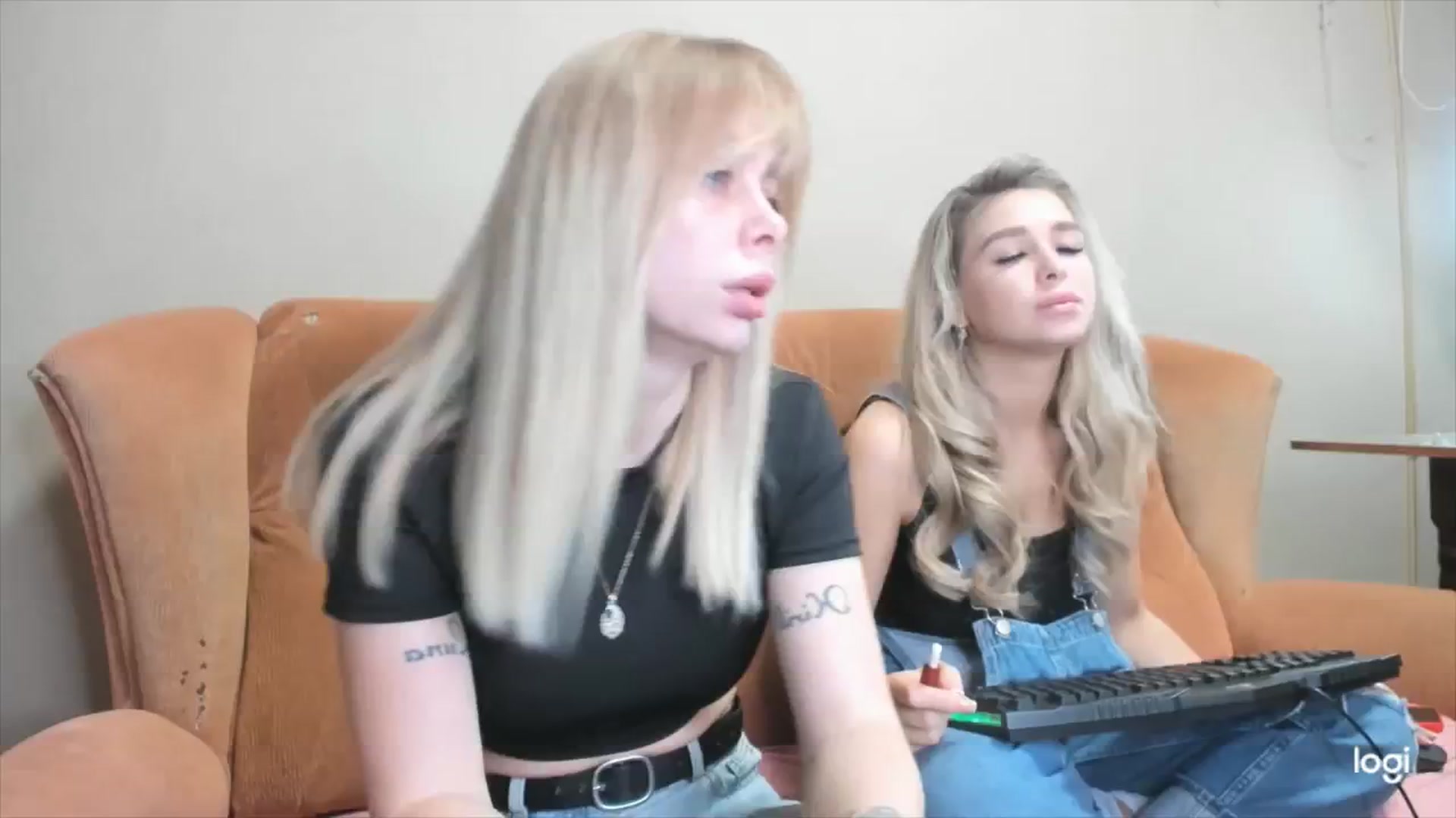 Gallery image thumbnail from YourPupsik's myfreecams stream on, 04/11/2024, 11:18 image 1 of 20