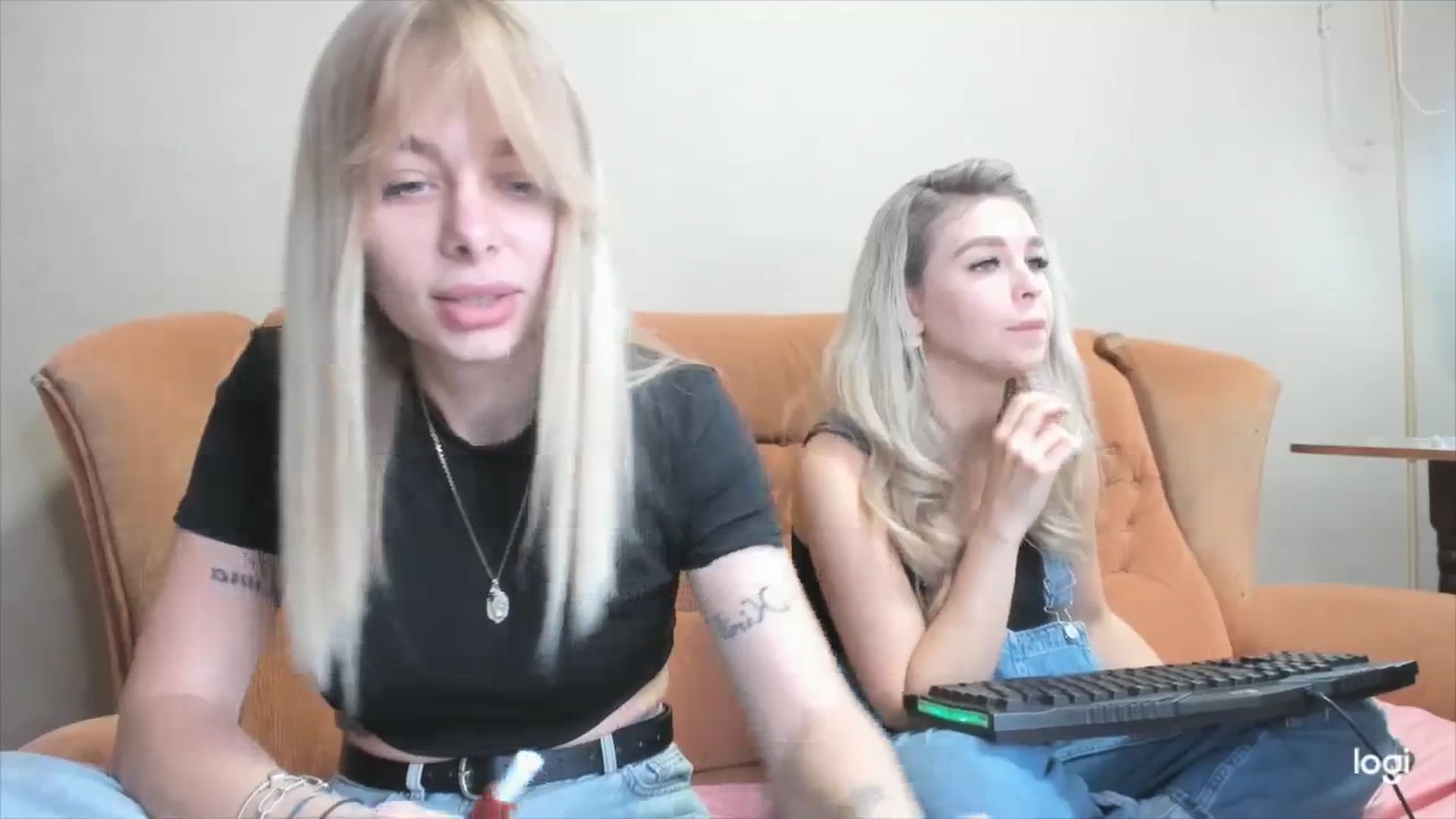 Gallery image thumbnail from YourPupsik's myfreecams stream on, 04/11/2024, 11:18 image 12 of 20