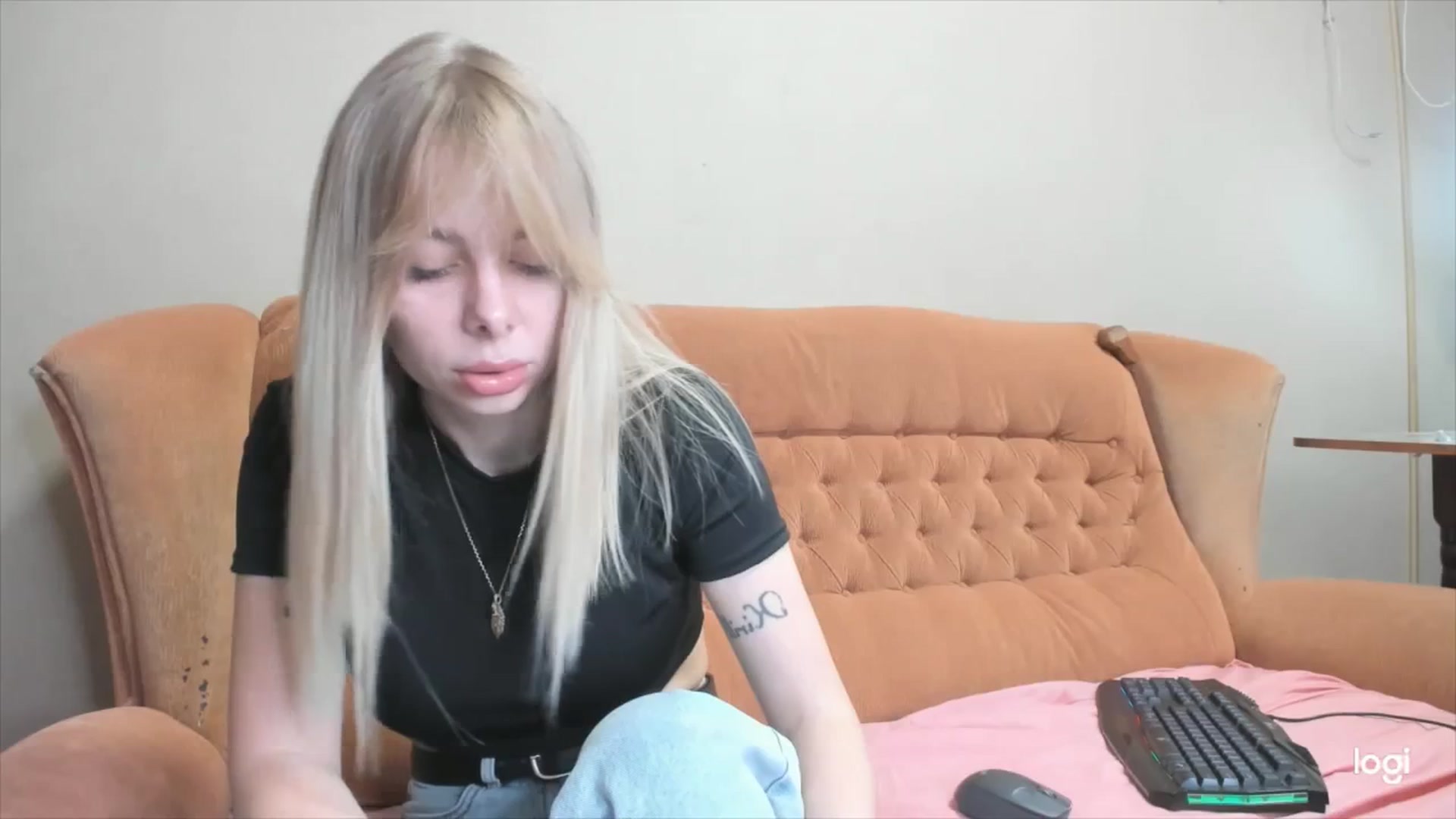 Gallery image thumbnail from YourPupsik's myfreecams stream on, 04/11/2024, 11:18 image 8 of 20