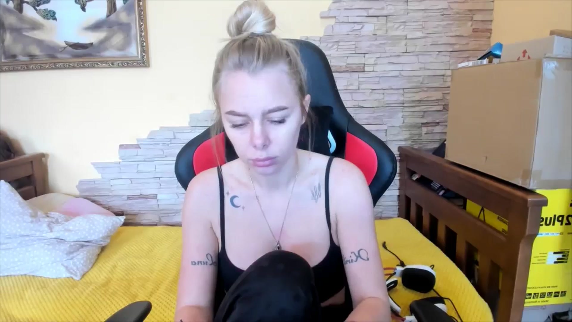 Gallery image thumbnail from YourPupsik's myfreecams stream on, 04/23/2024, 11:33 image 16 of 20