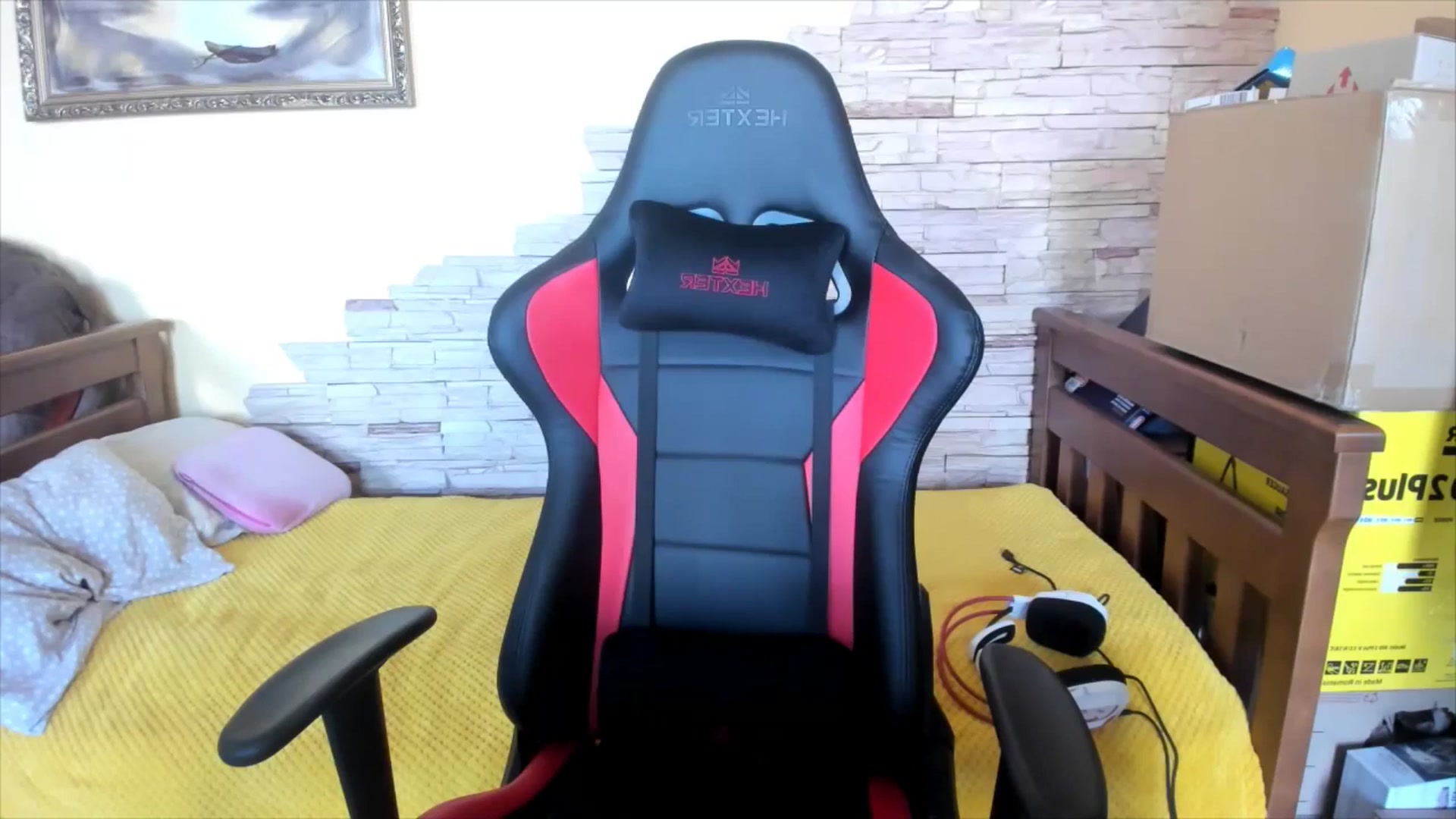 Gallery image thumbnail from YourPupsik's myfreecams stream on, 04/24/2024, 11:30 image 7 of 20
