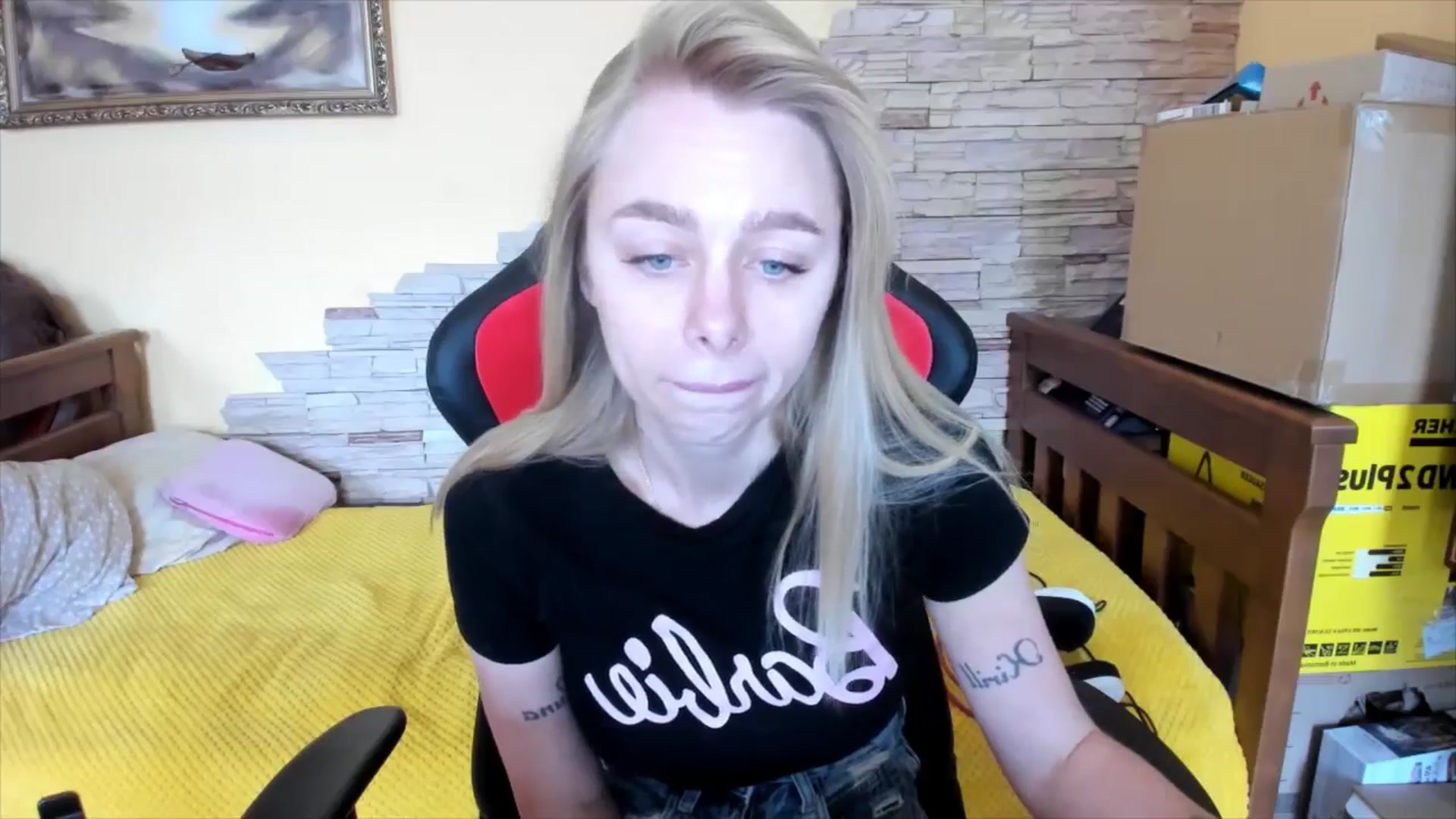 Gallery image thumbnail from YourPupsik's myfreecams stream on, 04/25/2024, 12:52 image 3 of 20
