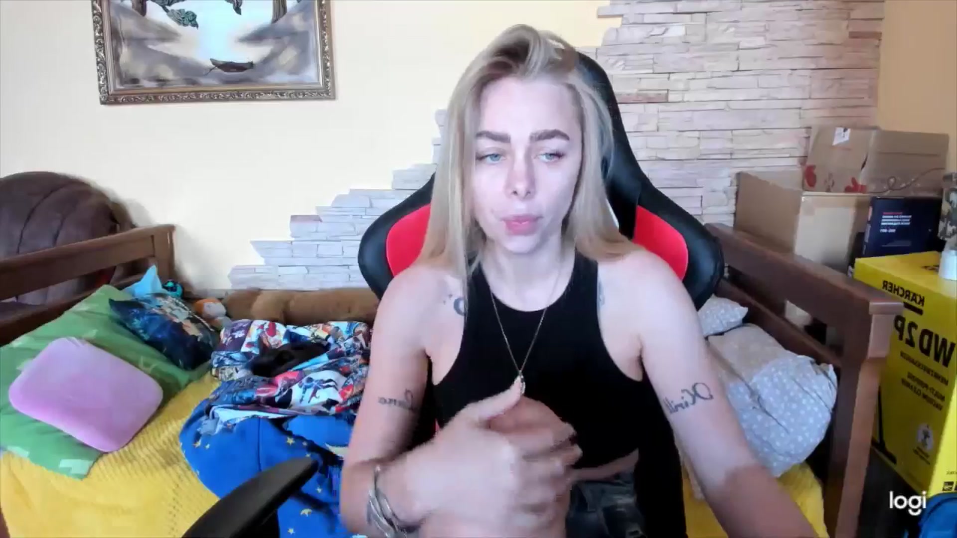 Gallery image thumbnail from YourPupsik's myfreecams stream on, 05/03/2024, 09:23 image 9 of 20